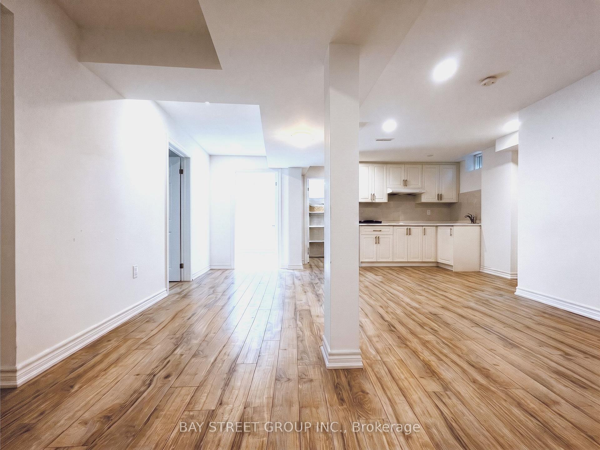 Photo 21 of 23 Eagle Peak Drive, Richmond Hill, Westbrook — HOMEH