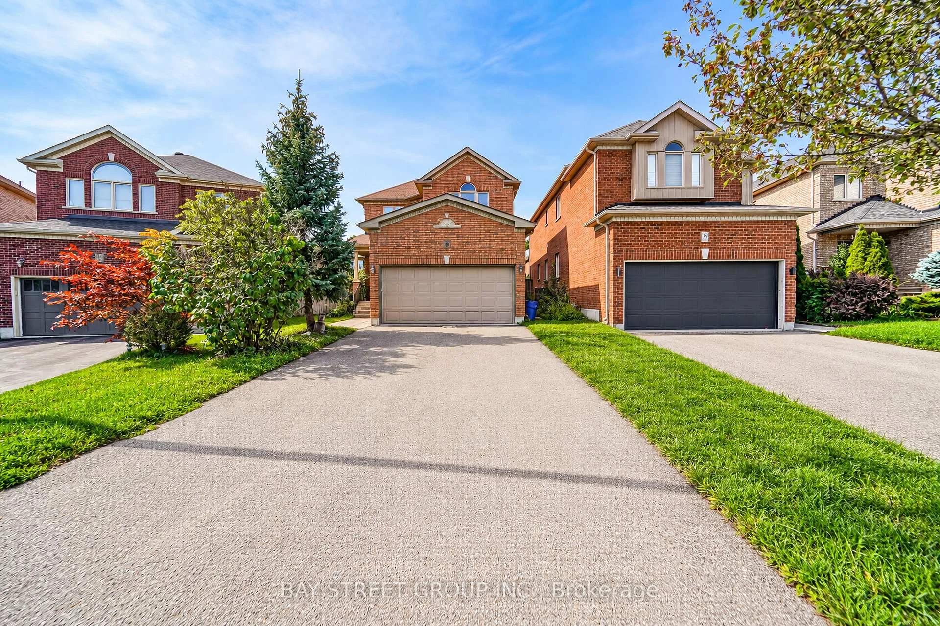 Photo 4 of 23 Eagle Peak Drive, Richmond Hill, Westbrook — HOMEH