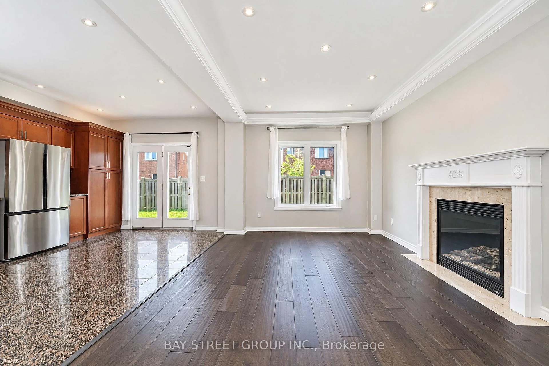 Photo 18 of 23 Eagle Peak Drive, Richmond Hill, Westbrook — HOMEH