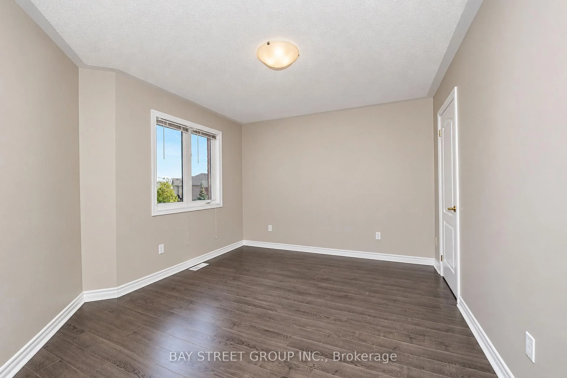 Photo 30 of 23 Eagle Peak Drive, Richmond Hill, Westbrook — HOMEH
