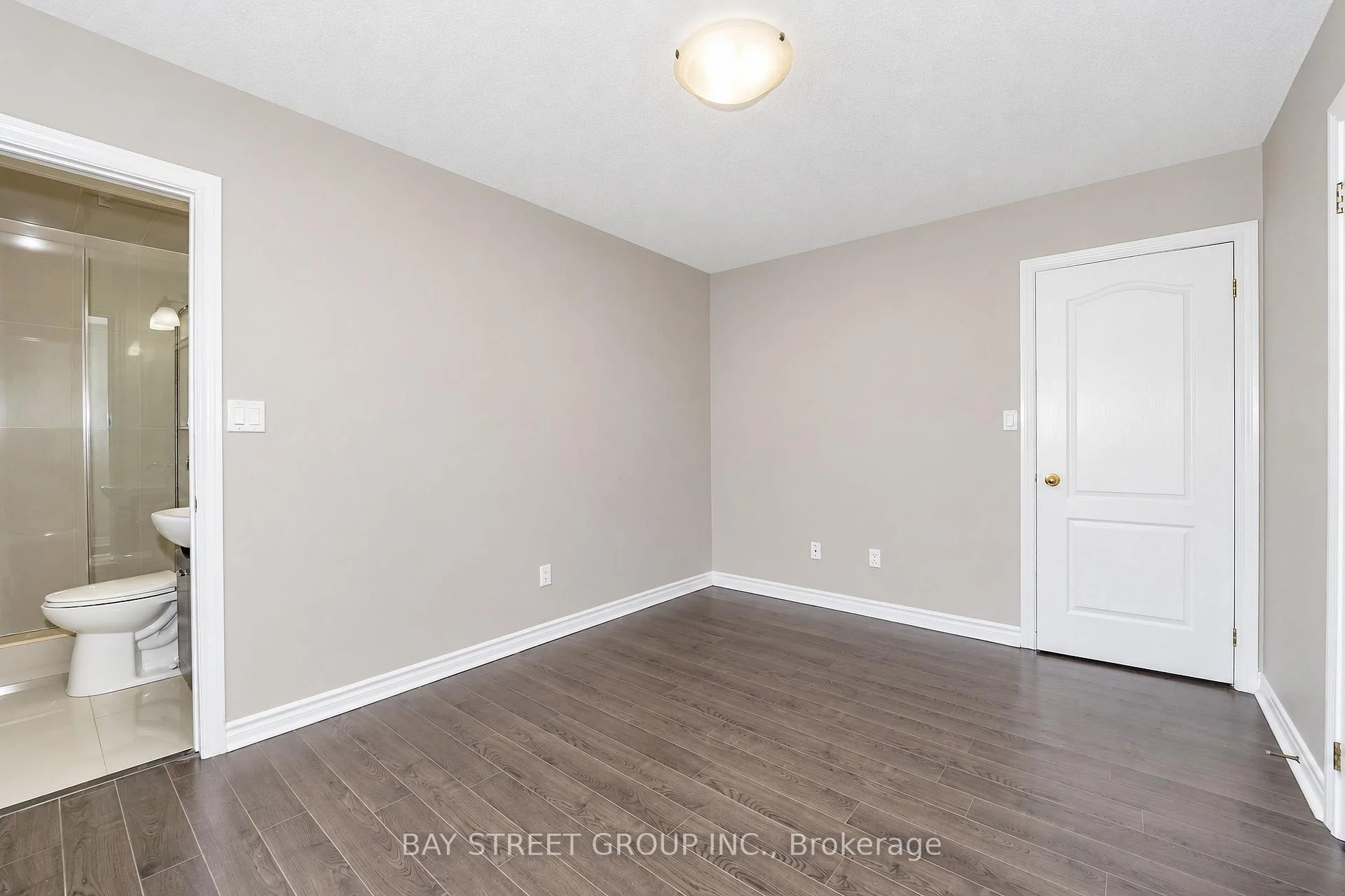 Photo 32 of 23 Eagle Peak Drive, Richmond Hill, Westbrook — HOMEH