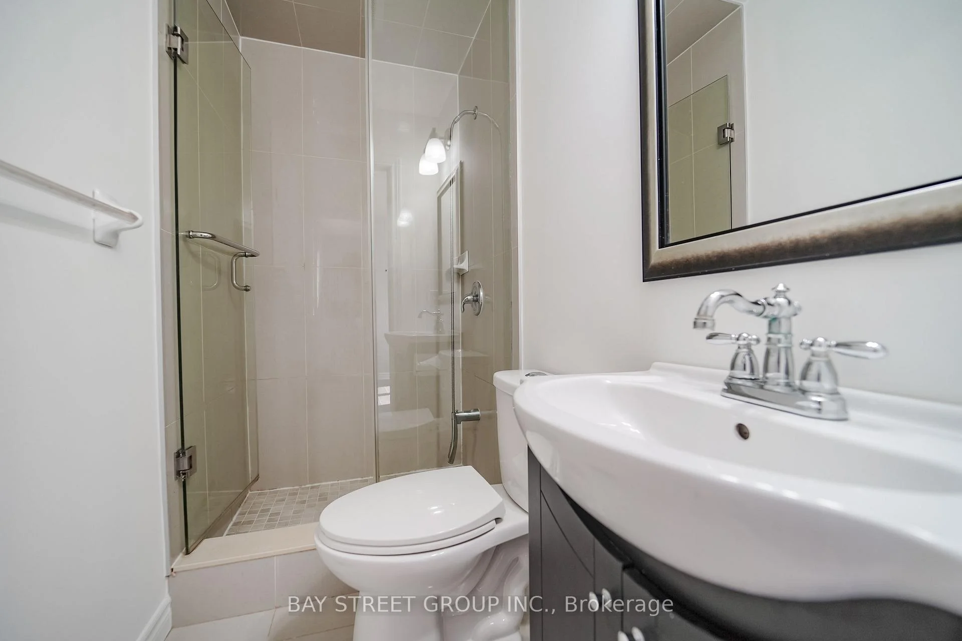 Photo 33 of 23 Eagle Peak Drive, Richmond Hill, Westbrook — HOMEH