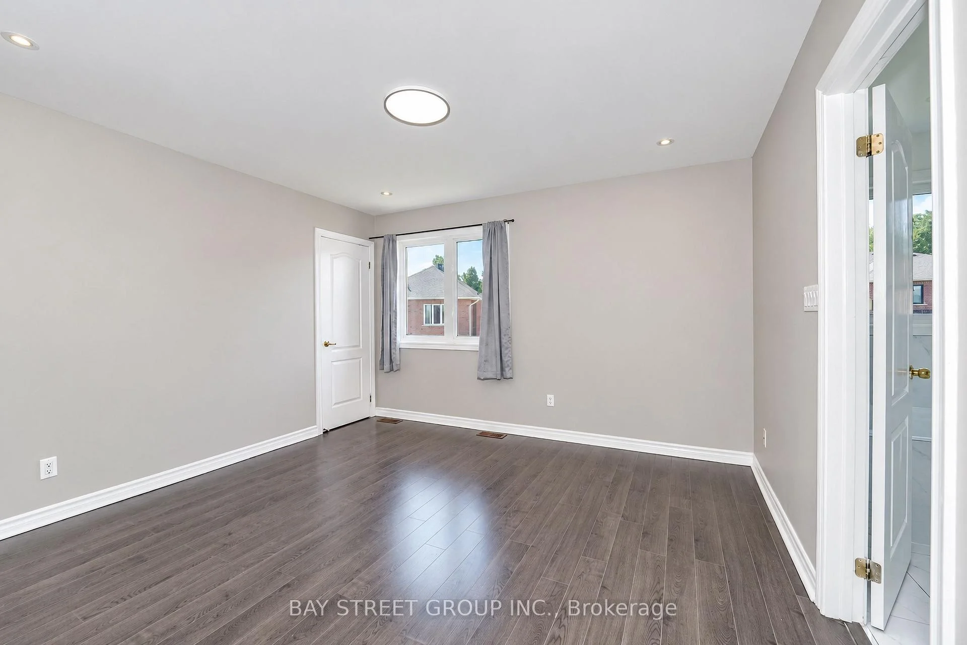 Photo 37 of 23 Eagle Peak Drive, Richmond Hill, Westbrook — HOMEH