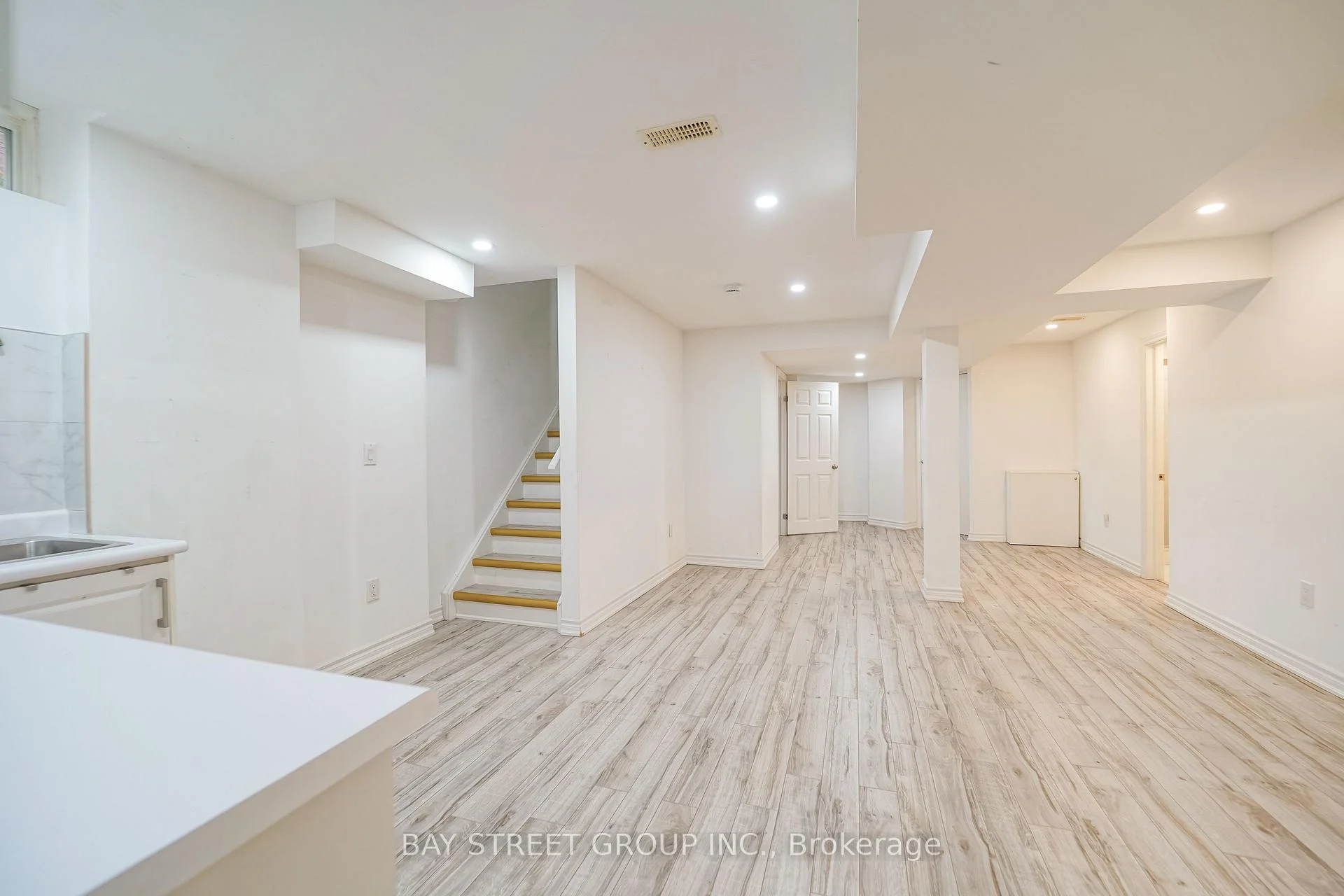Photo 39 of 23 Eagle Peak Drive, Richmond Hill, Westbrook — HOMEH