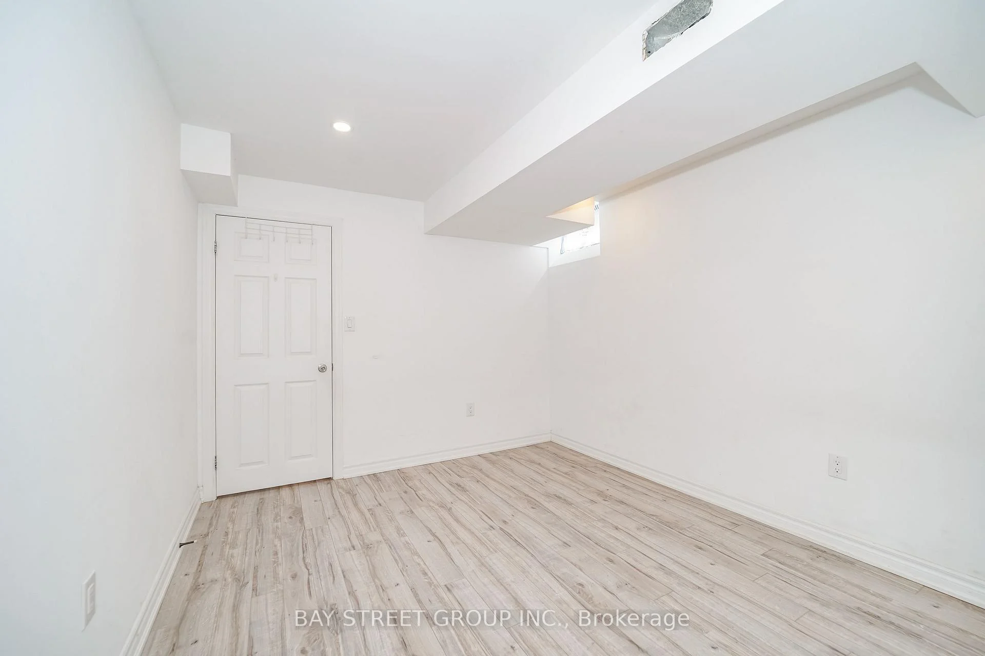 Photo 45 of 23 Eagle Peak Drive, Richmond Hill, Westbrook — HOMEH