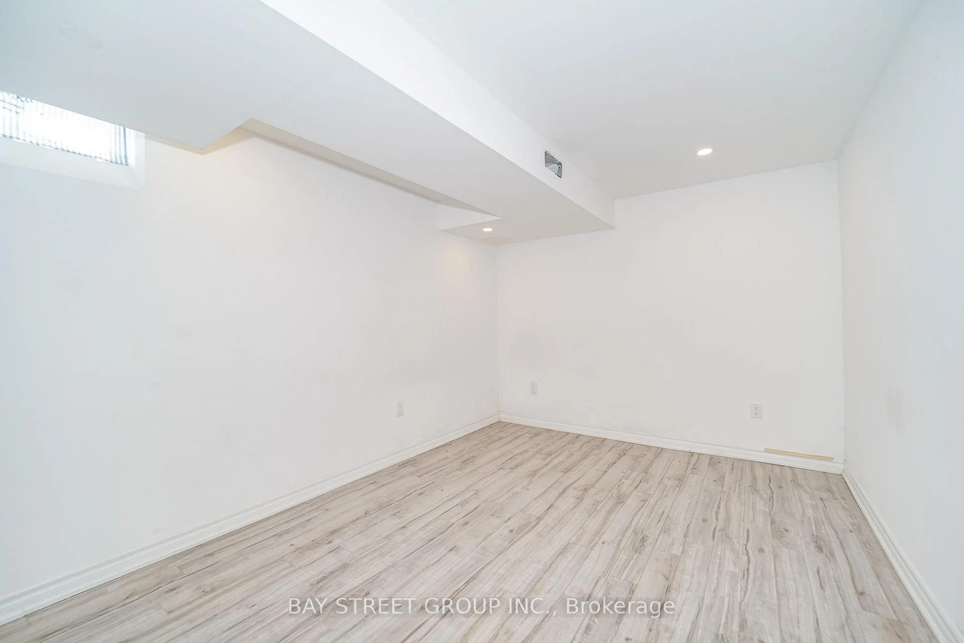 Photo 46 of 23 Eagle Peak Drive, Richmond Hill, Westbrook — HOMEH