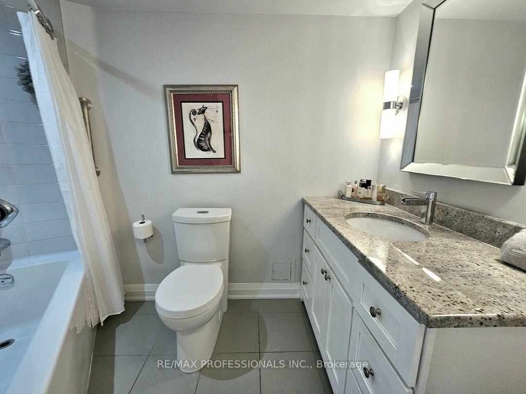 Photo 21 of Unit E41, 300 Mill Road, Etobicoke, Markland Wood — HOMEH