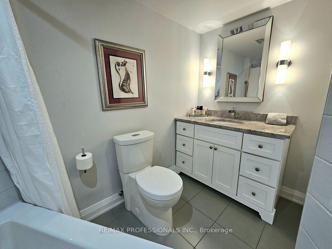 Photo 23 of Unit E41, 300 Mill Road, Etobicoke, Markland Wood — HOMEH