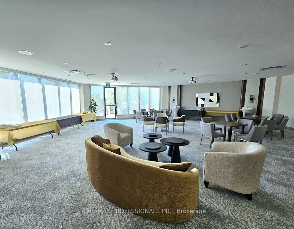Photo 37 of Unit E41, 300 Mill Road, Etobicoke, Markland Wood — HOMEH