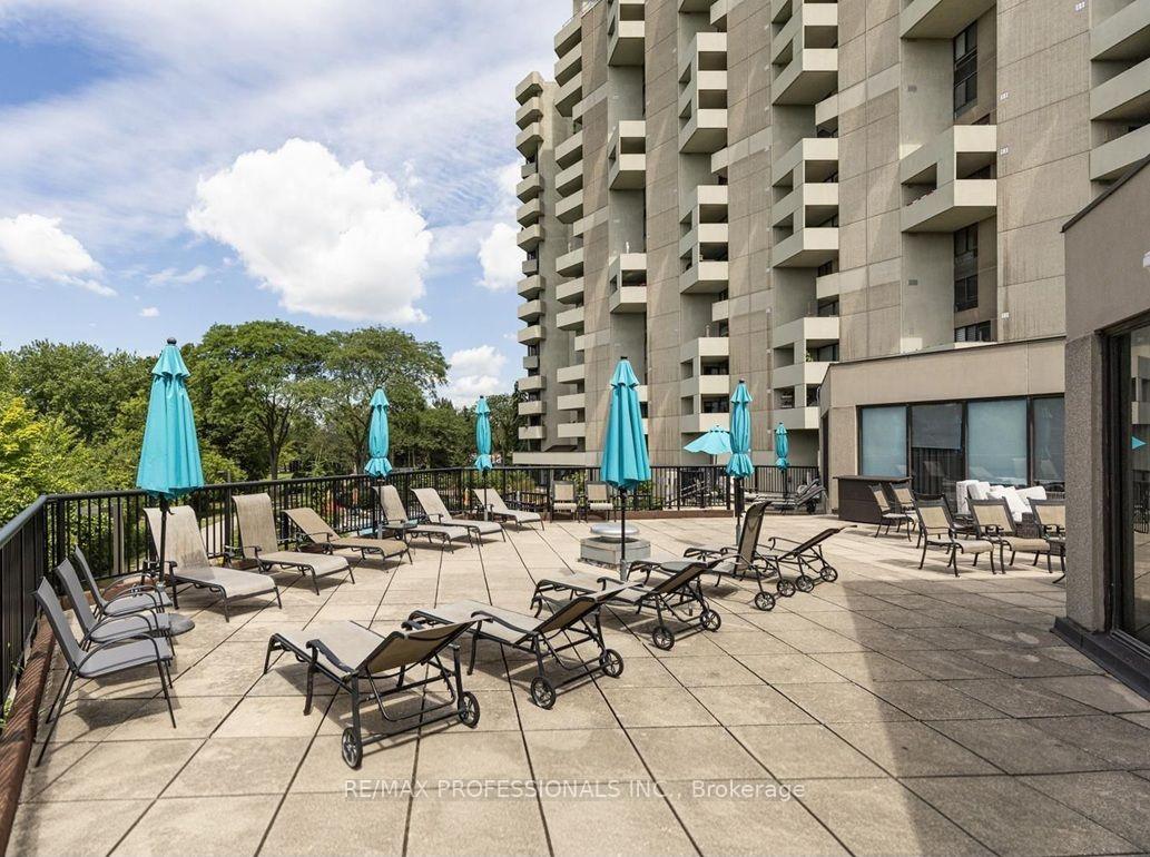 Photo 45 of Unit E41, 300 Mill Road, Etobicoke, Markland Wood — HOMEH