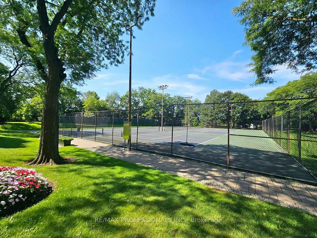 Photo 46 of Unit E41, 300 Mill Road, Etobicoke, Markland Wood — HOMEH