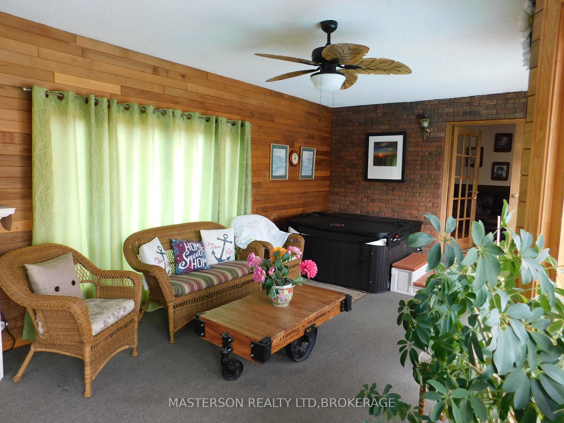 Photo 11 of 6408 Galaxy Drive, Niagara Falls, Stamford — HOMEH