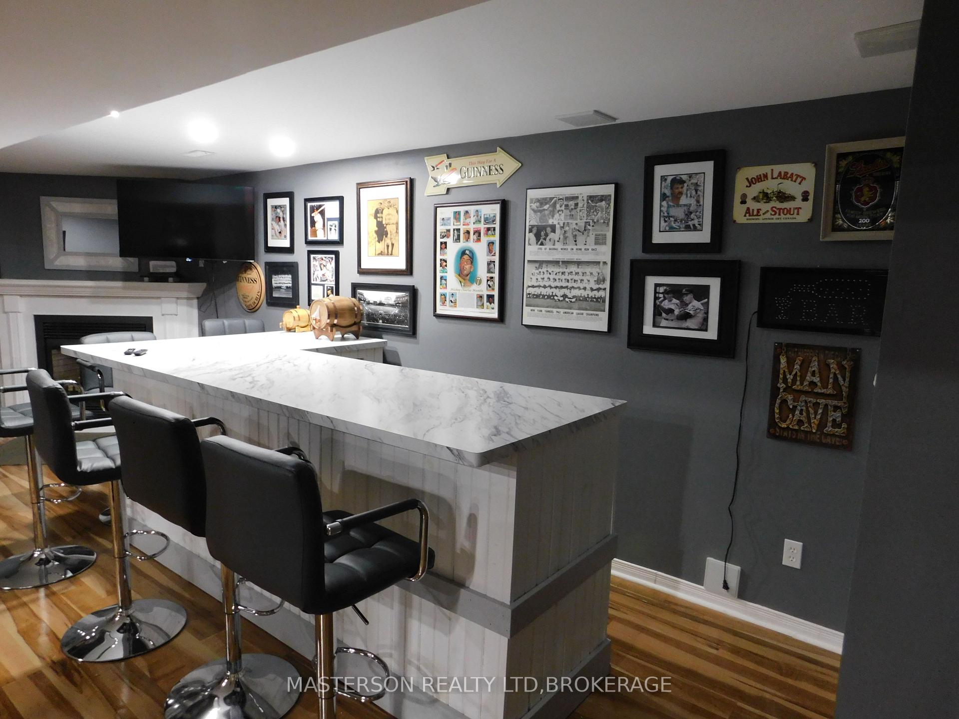 Photo 27 of 6408 Galaxy Drive, Niagara Falls, Stamford — HOMEH