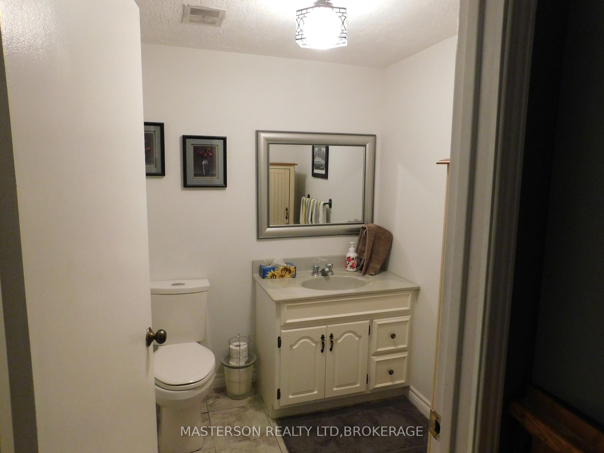 Photo 29 of 6408 Galaxy Drive, Niagara Falls, Stamford — HOMEH