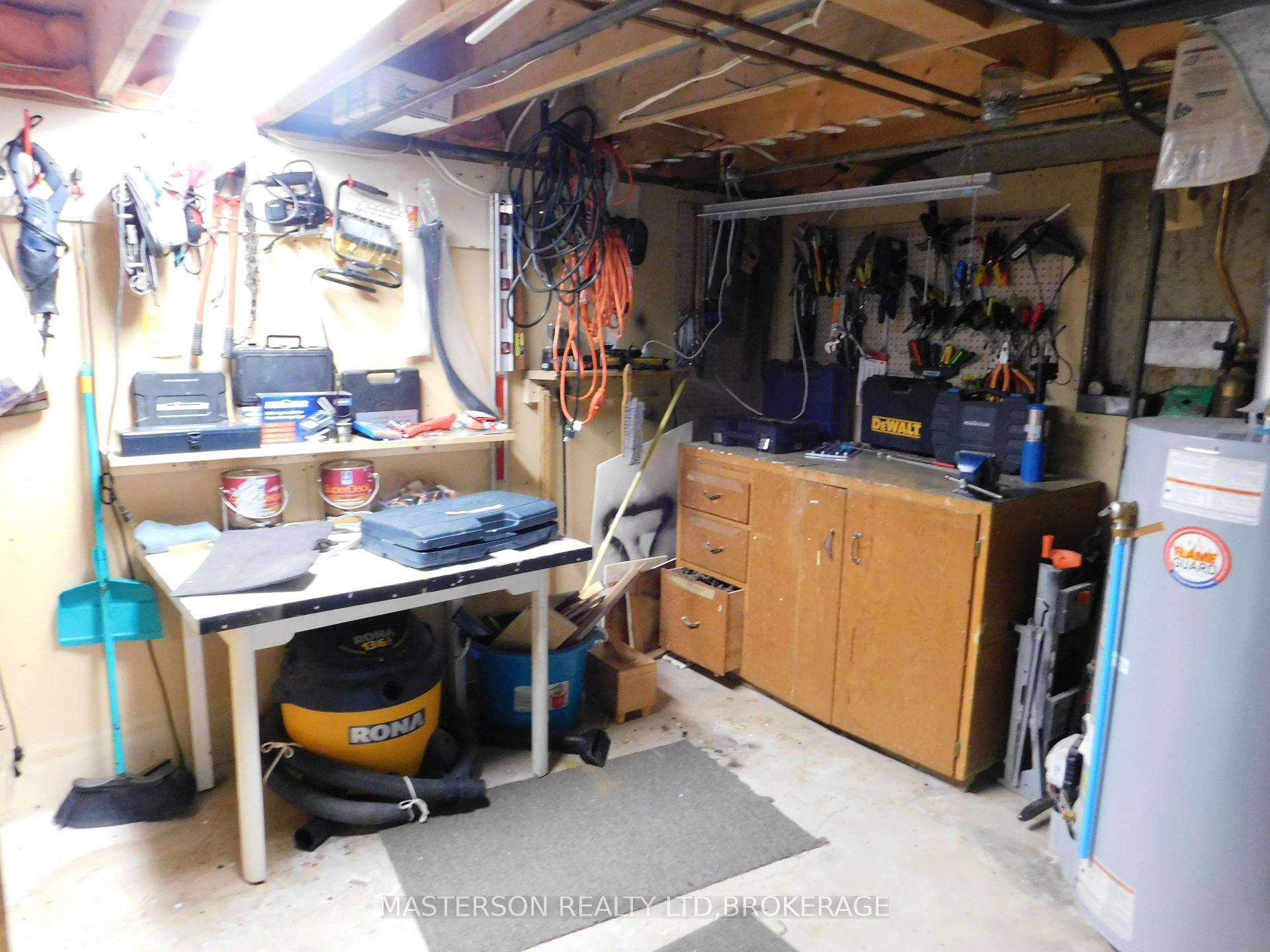 Photo 32 of 6408 Galaxy Drive, Niagara Falls, Stamford — HOMEH