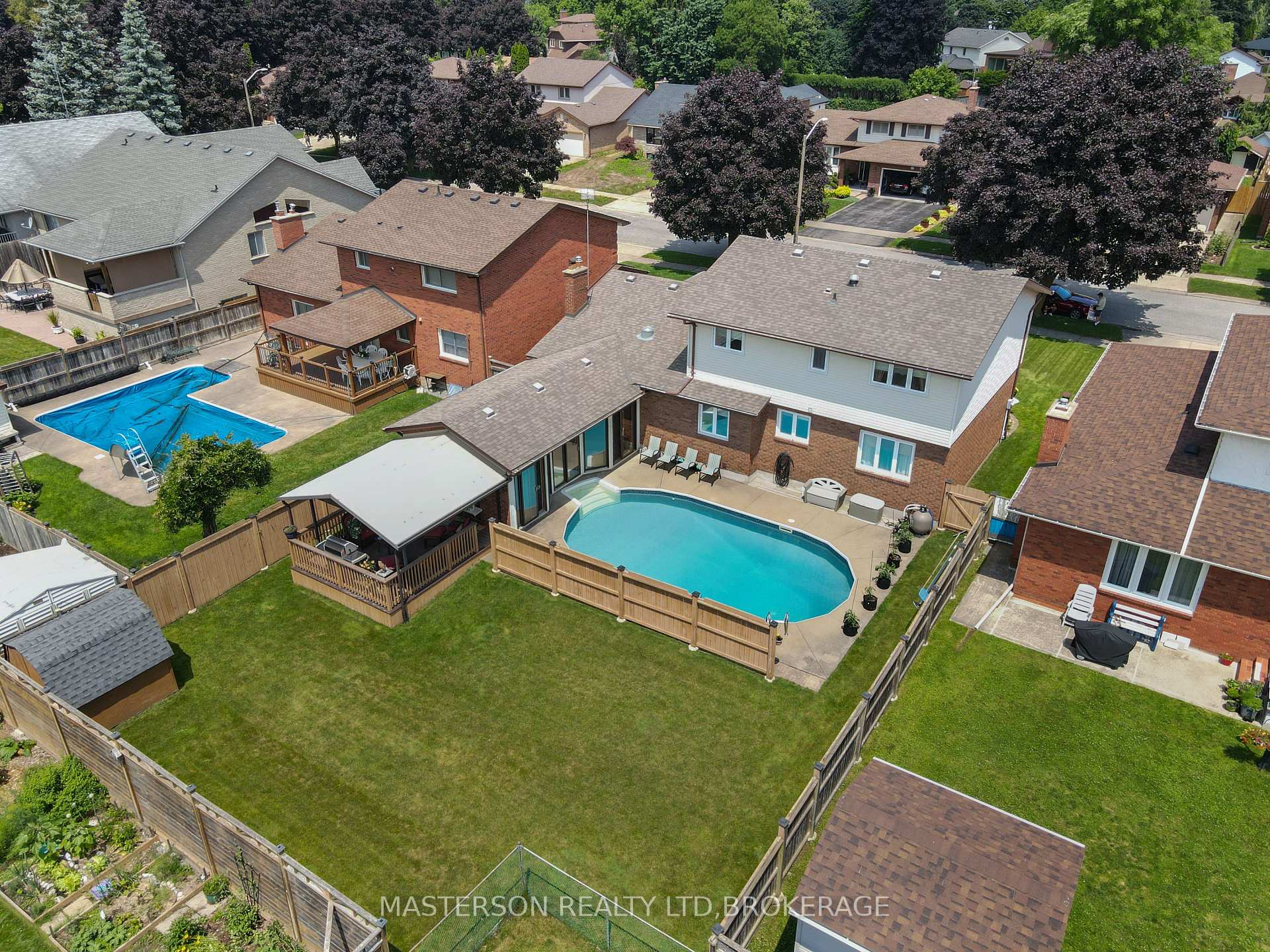 Photo 37 of 6408 Galaxy Drive, Niagara Falls, Stamford — HOMEH