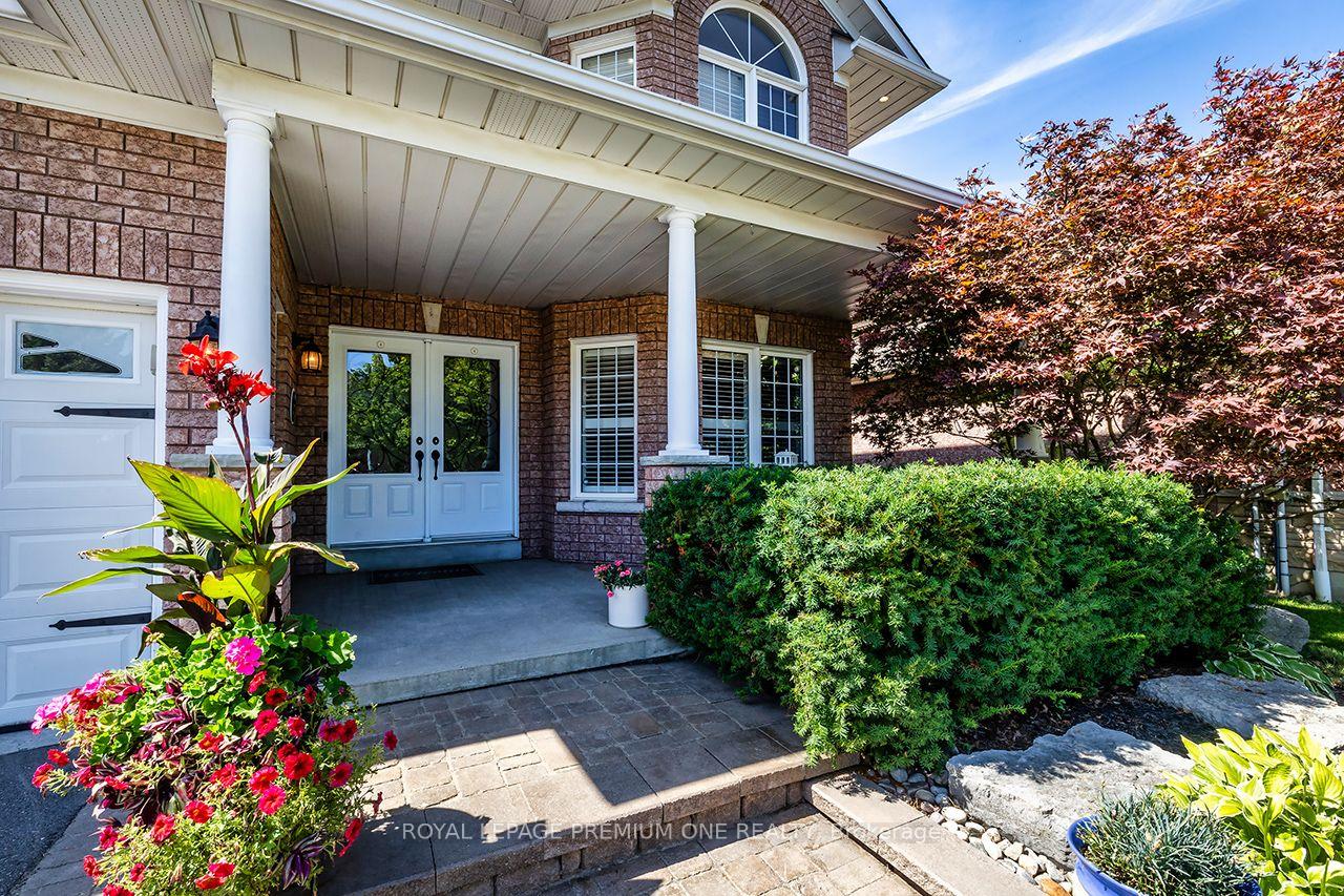 Photo 7 of 66 Bridlewood Boulevard, Whitby, Rolling Acres — HOMEH