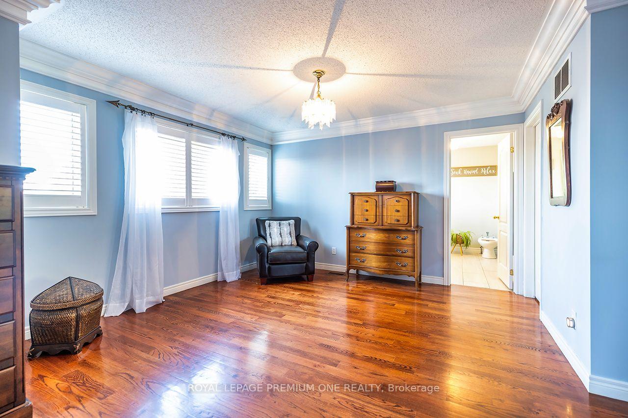 Photo 30 of 66 Bridlewood Boulevard, Whitby, Rolling Acres — HOMEH