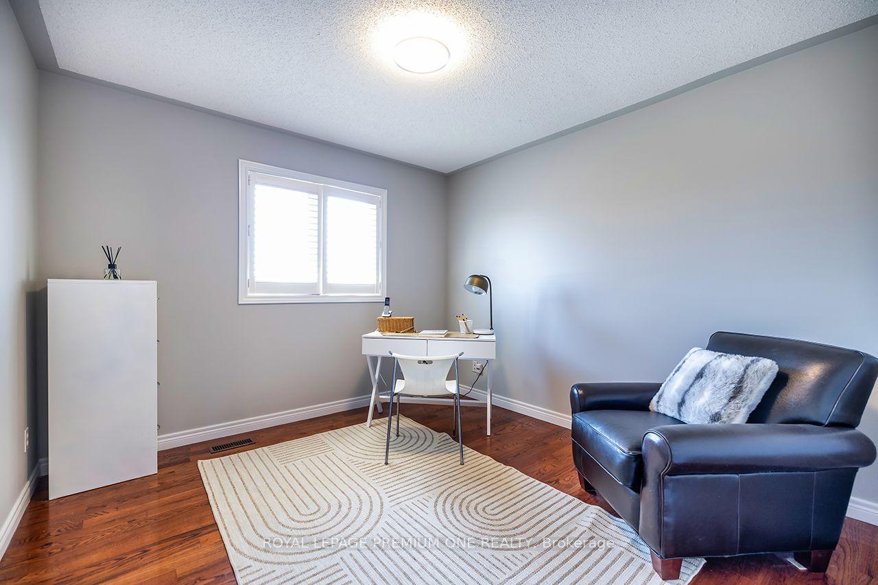 Photo 35 of 66 Bridlewood Boulevard, Whitby, Rolling Acres — HOMEH