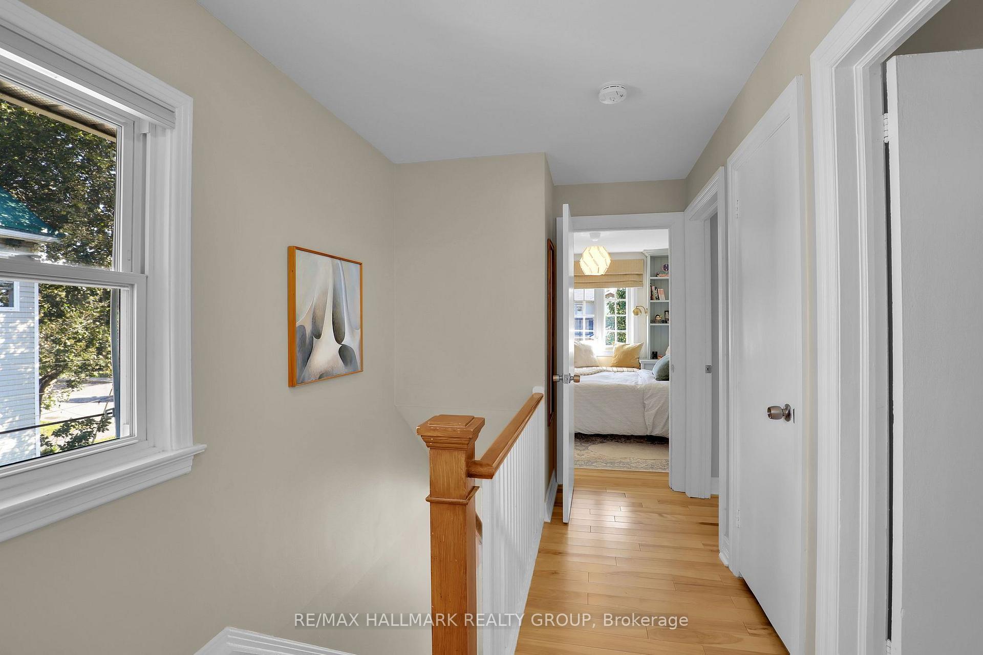 Photo 16 of 174 Compton Avenue, Ottawa, Woodroffe — HOMEH