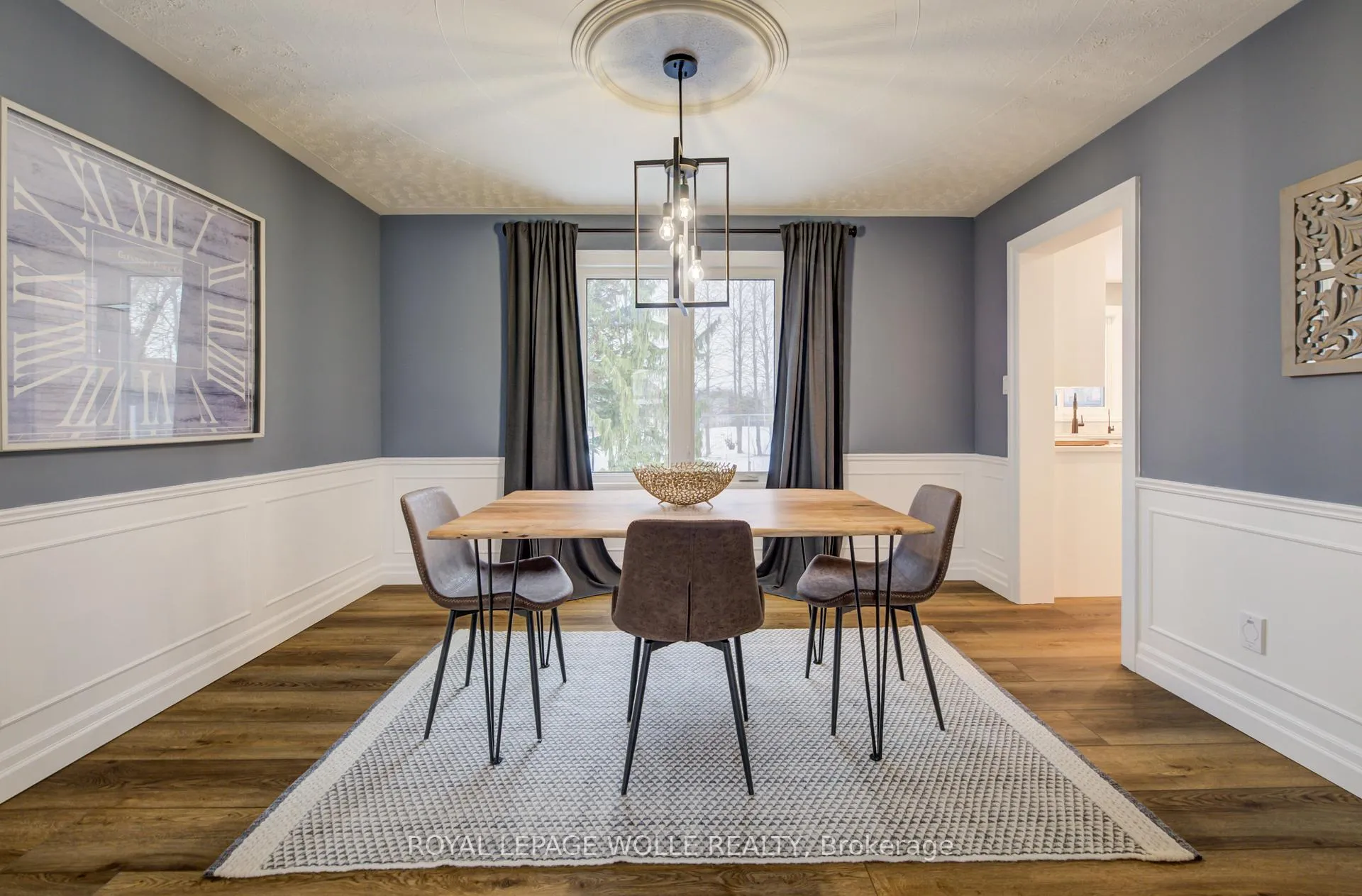 Photo 10 of 451 Knightsbridge Court, Waterloo — HOMEH
