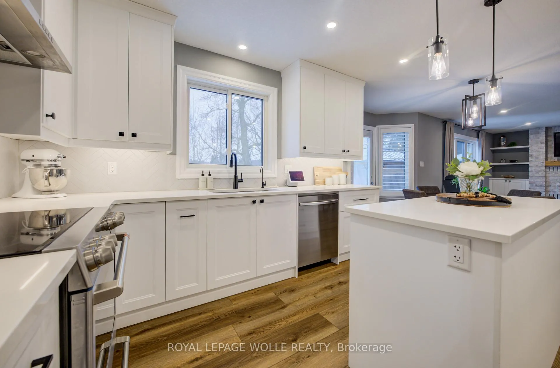 Photo 13 of 451 Knightsbridge Court, Waterloo — HOMEH