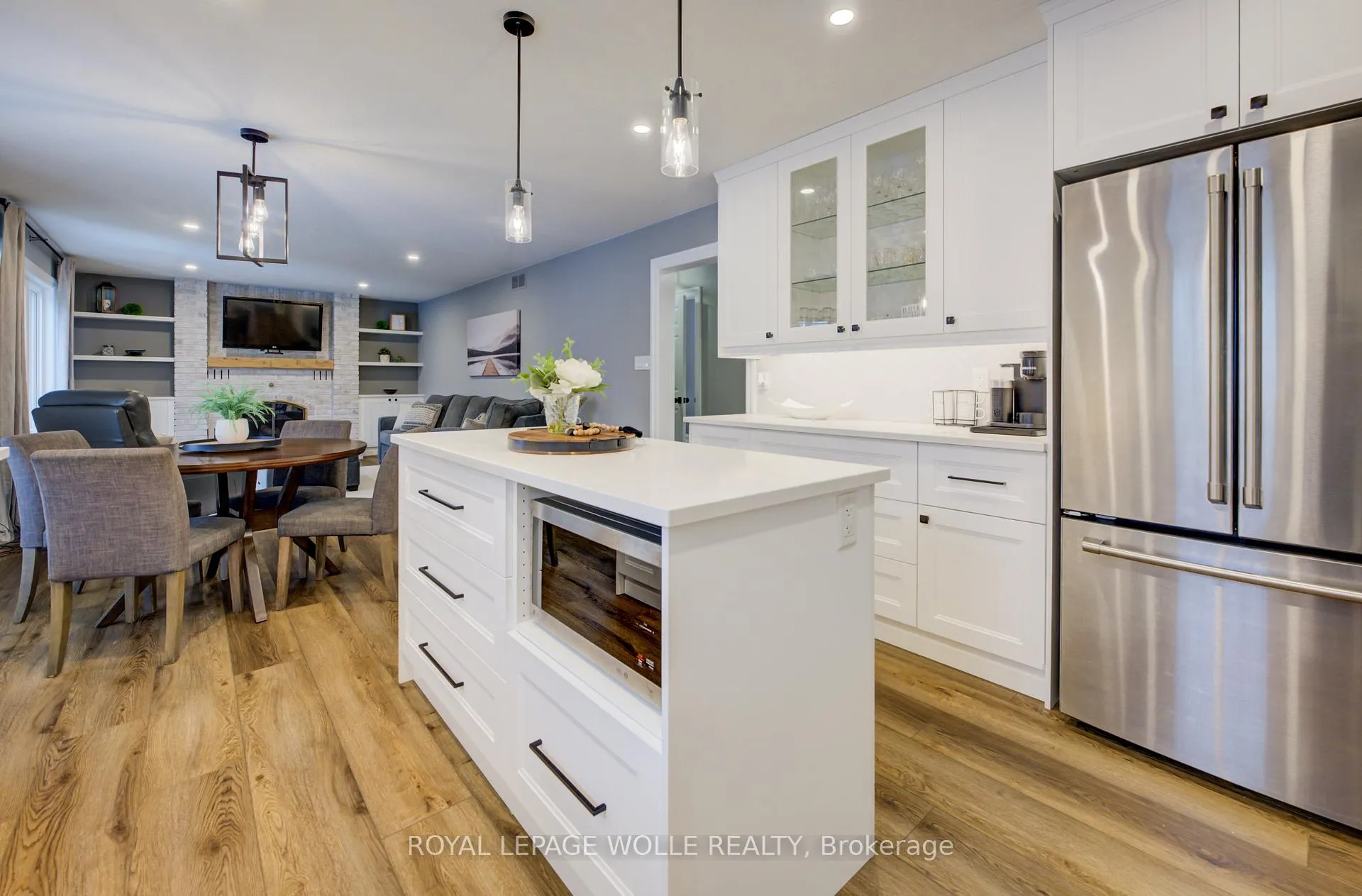 Photo 14 of 451 Knightsbridge Court, Waterloo — HOMEH