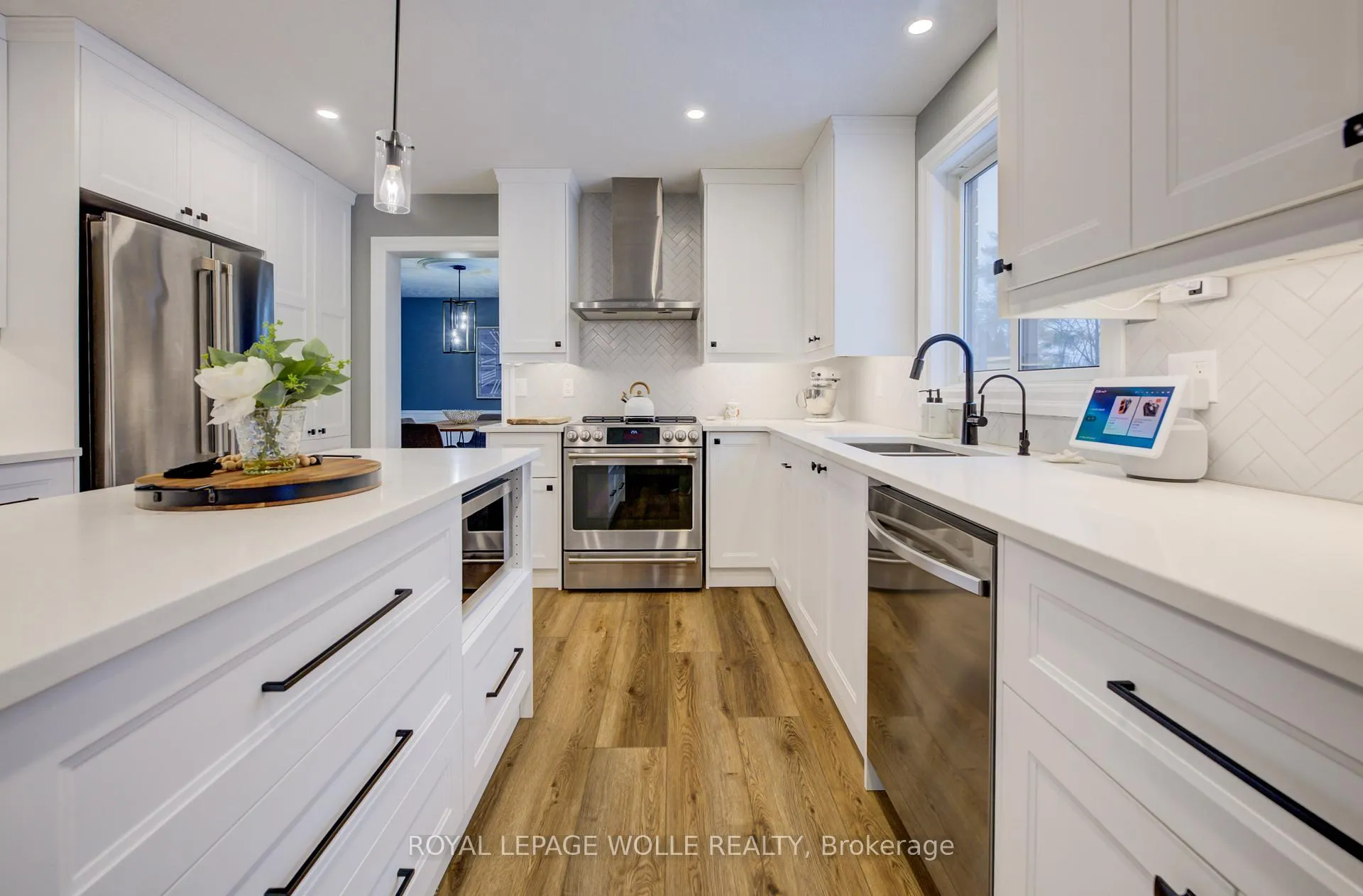 Photo 15 of 451 Knightsbridge Court, Waterloo — HOMEH
