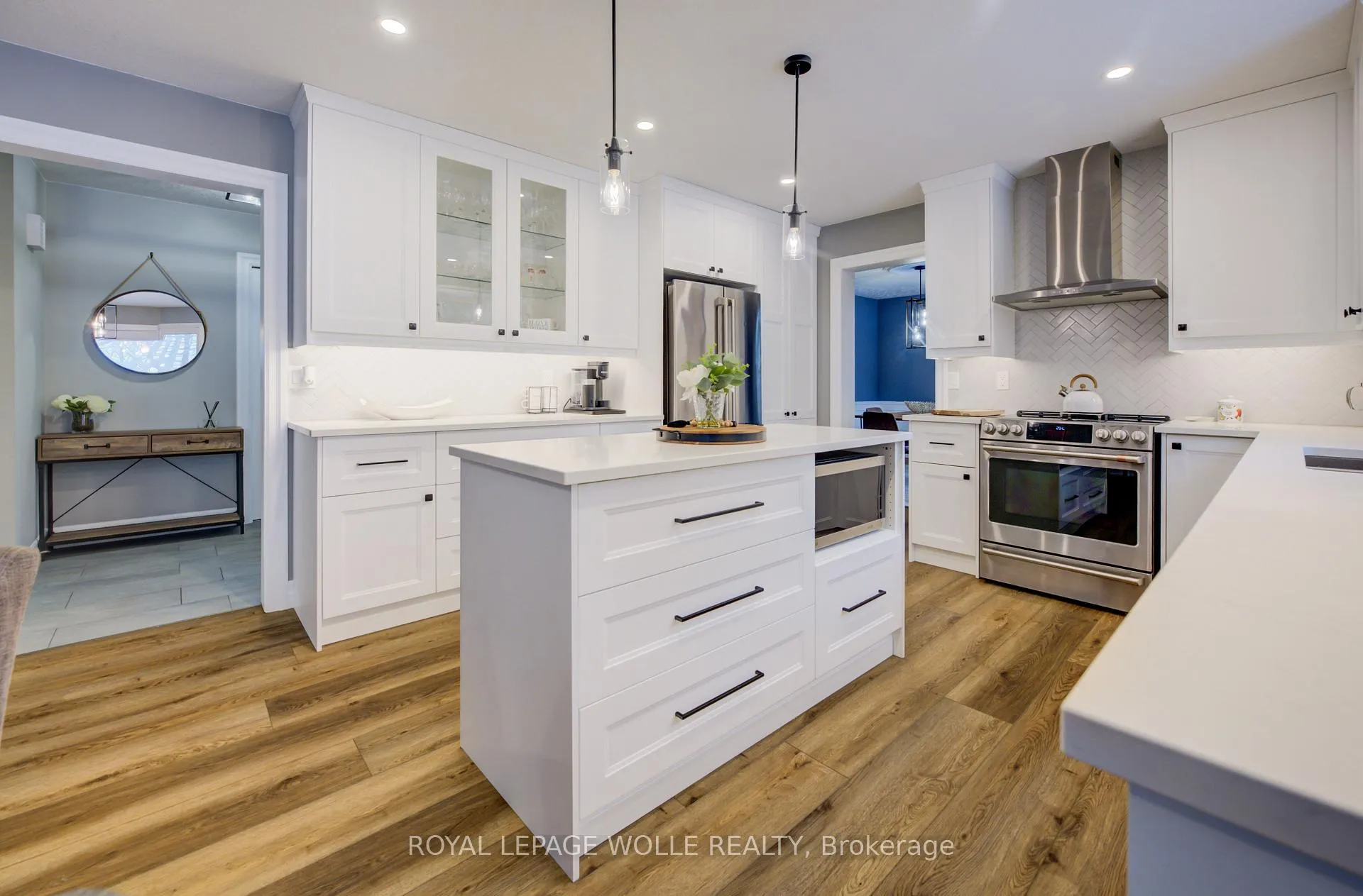 Photo 16 of 451 Knightsbridge Court, Waterloo — HOMEH