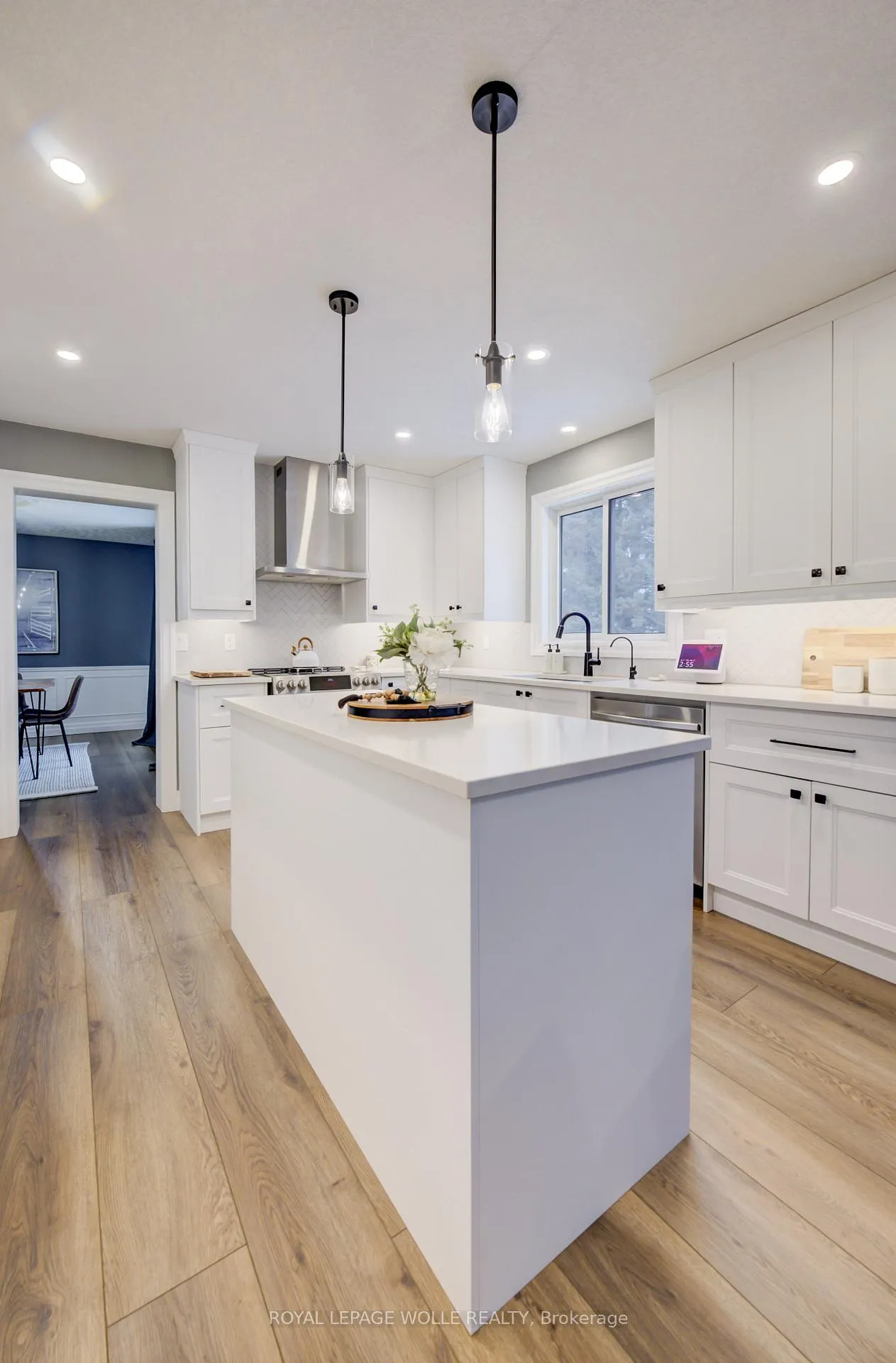 Photo 19 of 451 Knightsbridge Court, Waterloo — HOMEH