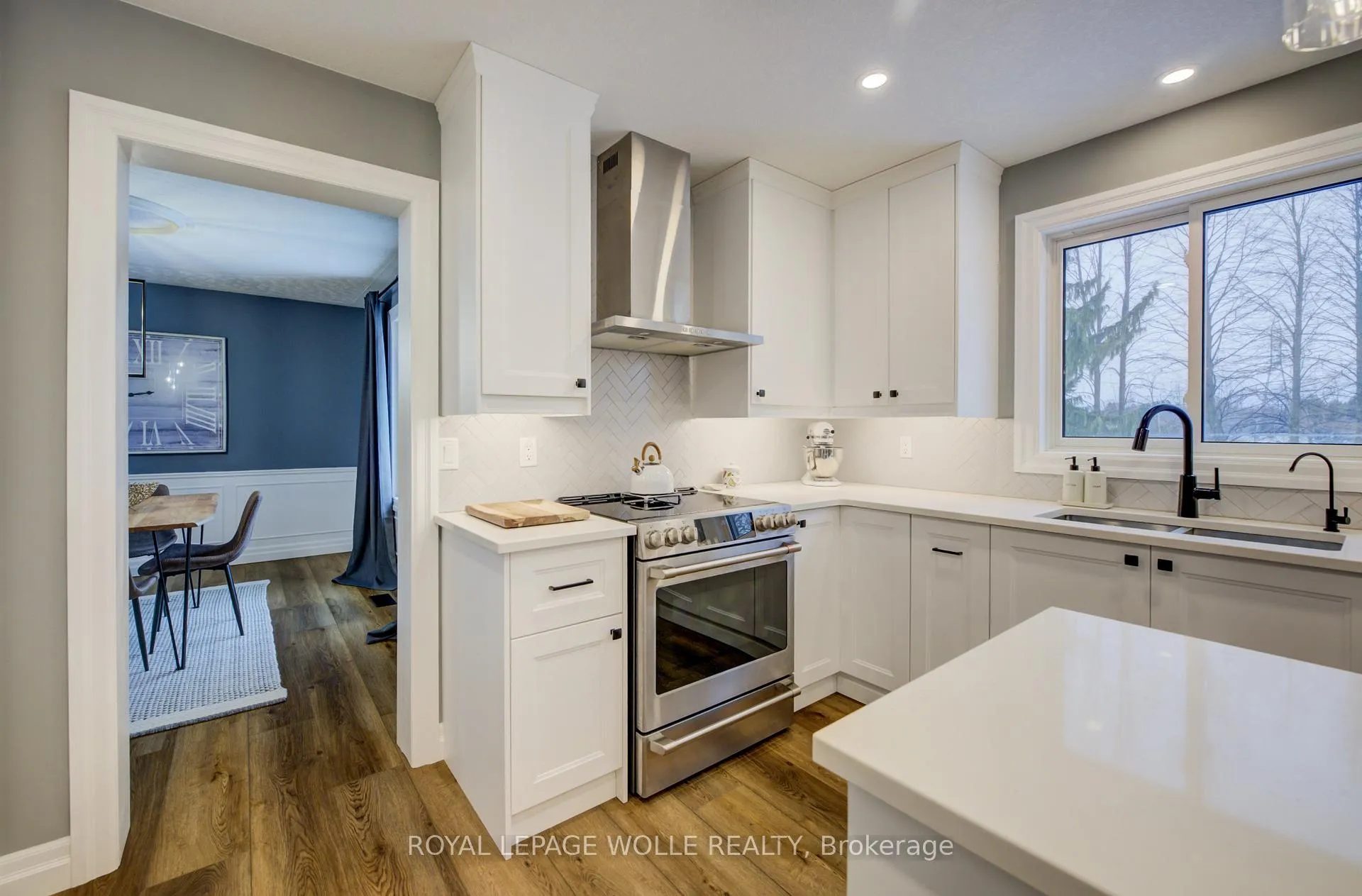 Photo 20 of 451 Knightsbridge Court, Waterloo — HOMEH