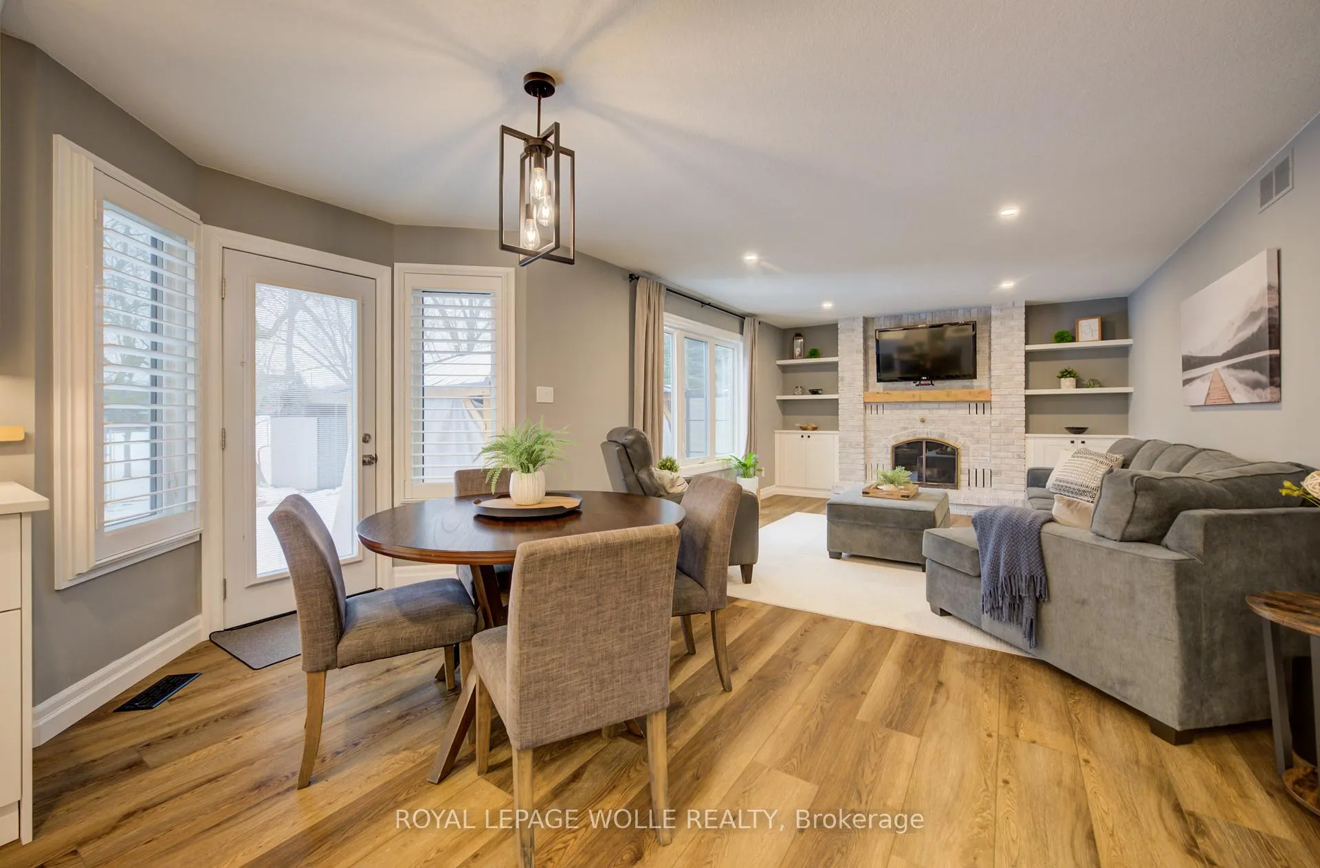 Photo 21 of 451 Knightsbridge Court, Waterloo — HOMEH