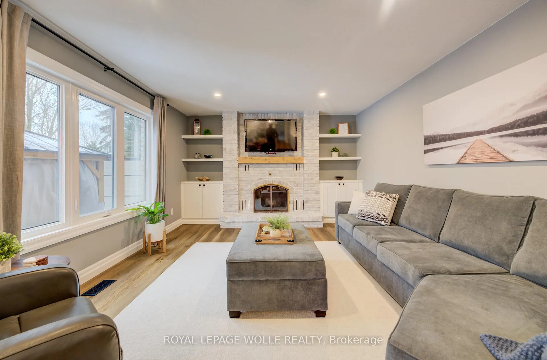 Photo 23 of 451 Knightsbridge Court, Waterloo — HOMEH