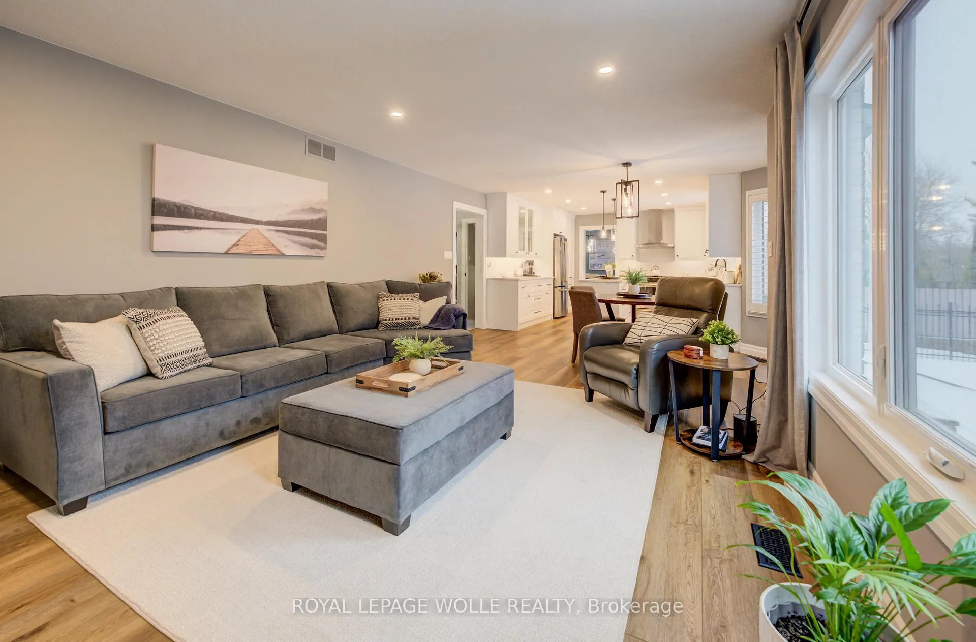 Photo 26 of 451 Knightsbridge Court, Waterloo — HOMEH