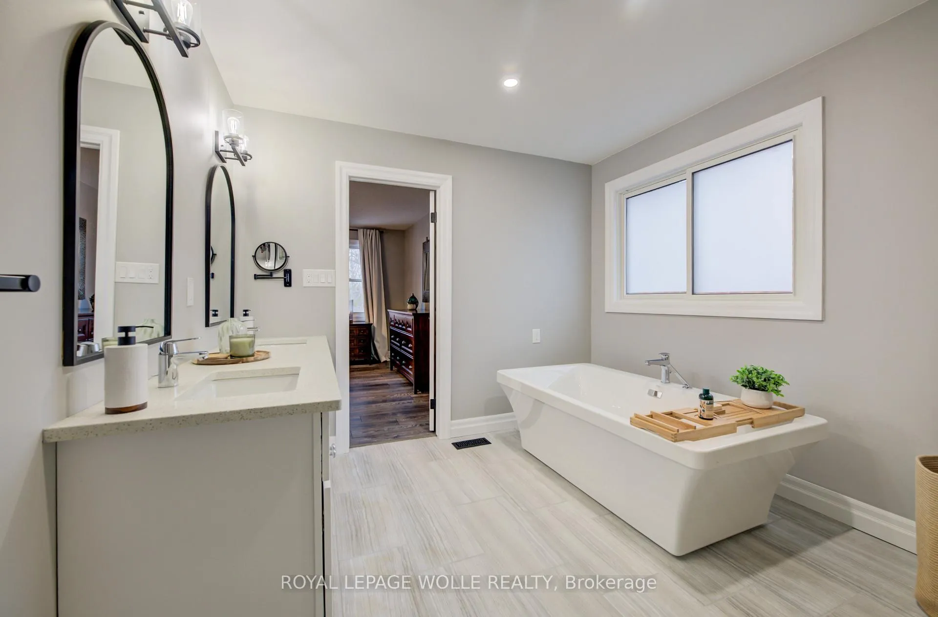 Photo 36 of 451 Knightsbridge Court, Waterloo — HOMEH