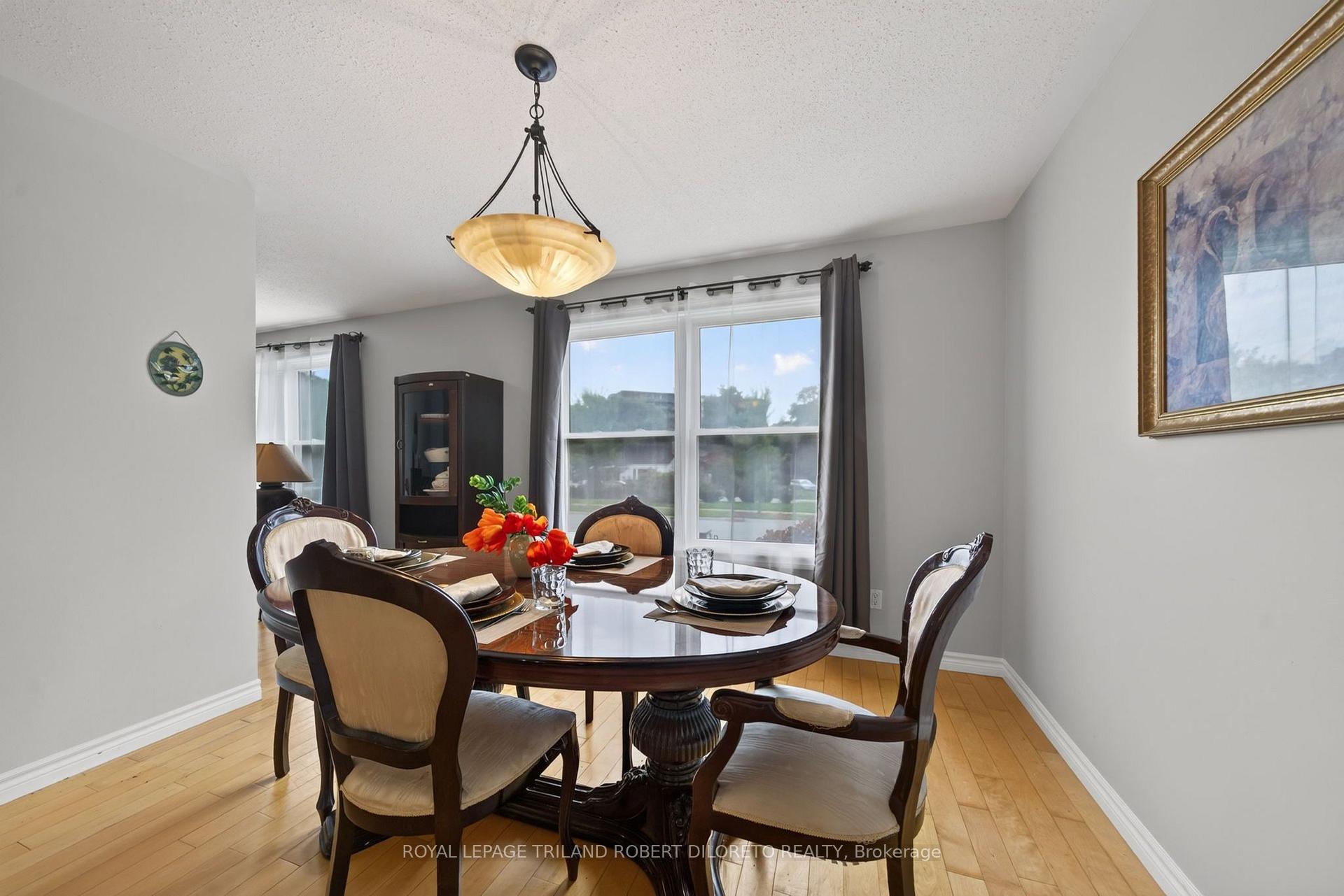 Photo 20 of 654 Grenfell Drive, London, North C — HOMEH