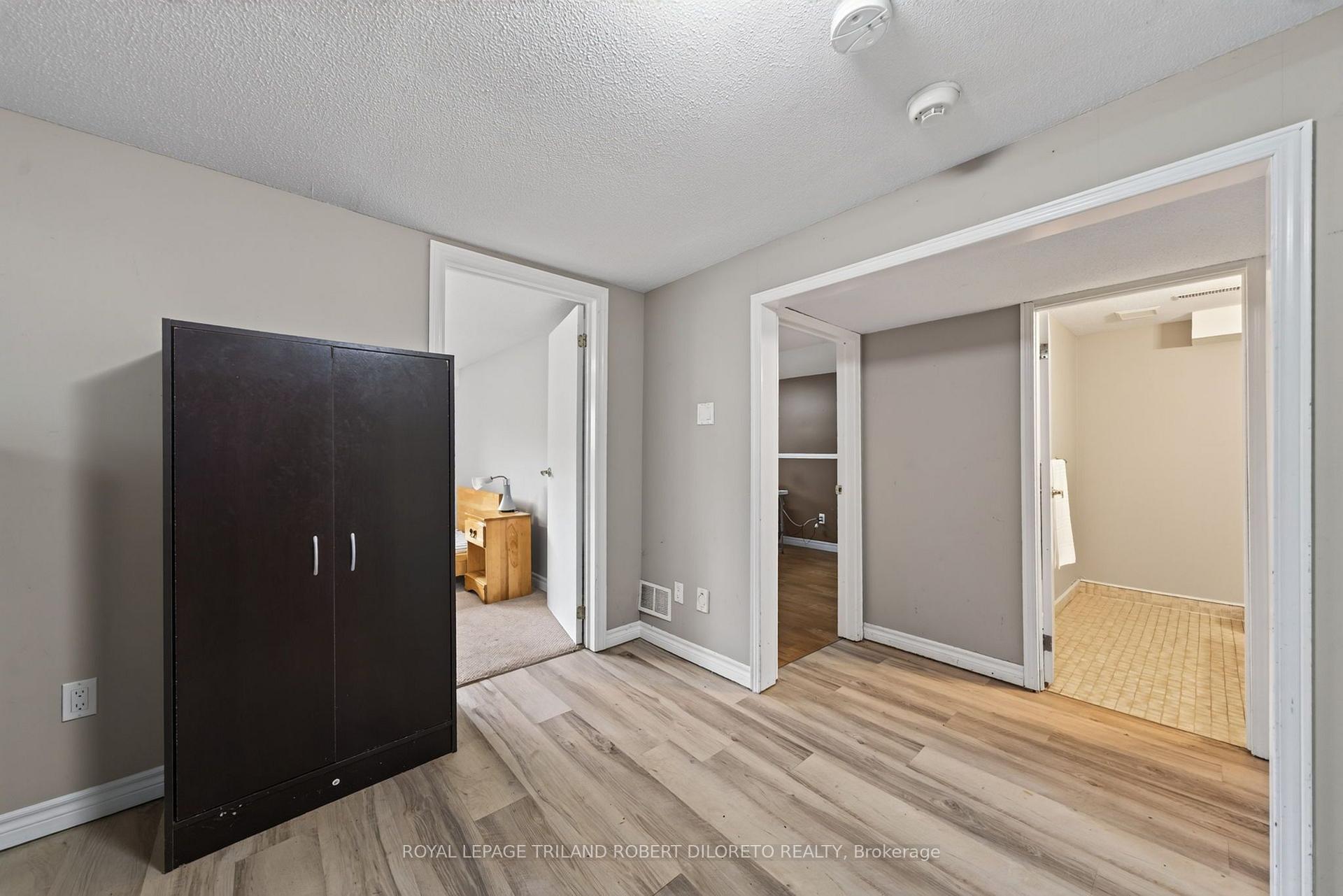Photo 29 of 654 Grenfell Drive, London, North C — HOMEH