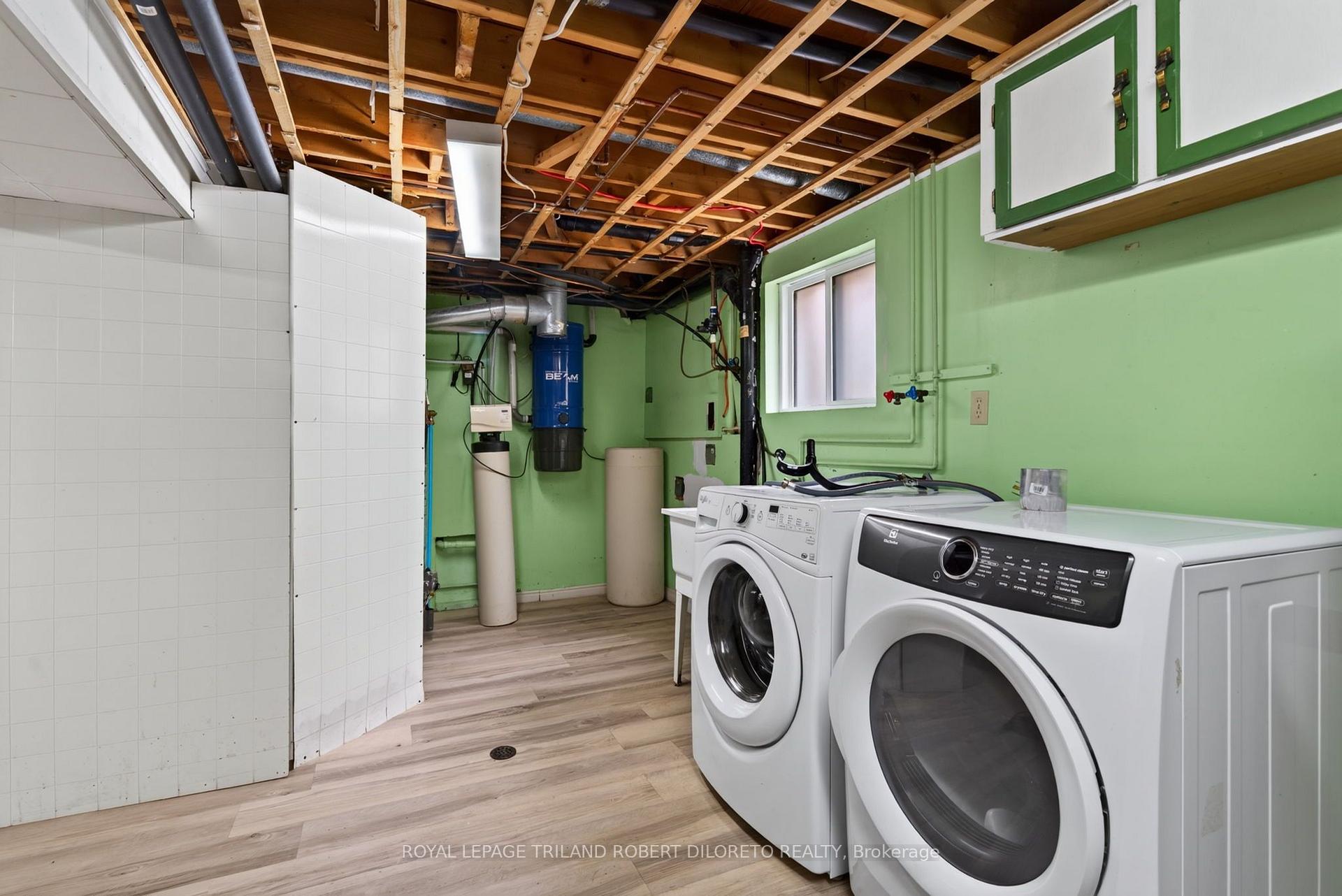 Photo 36 of 654 Grenfell Drive, London, North C — HOMEH
