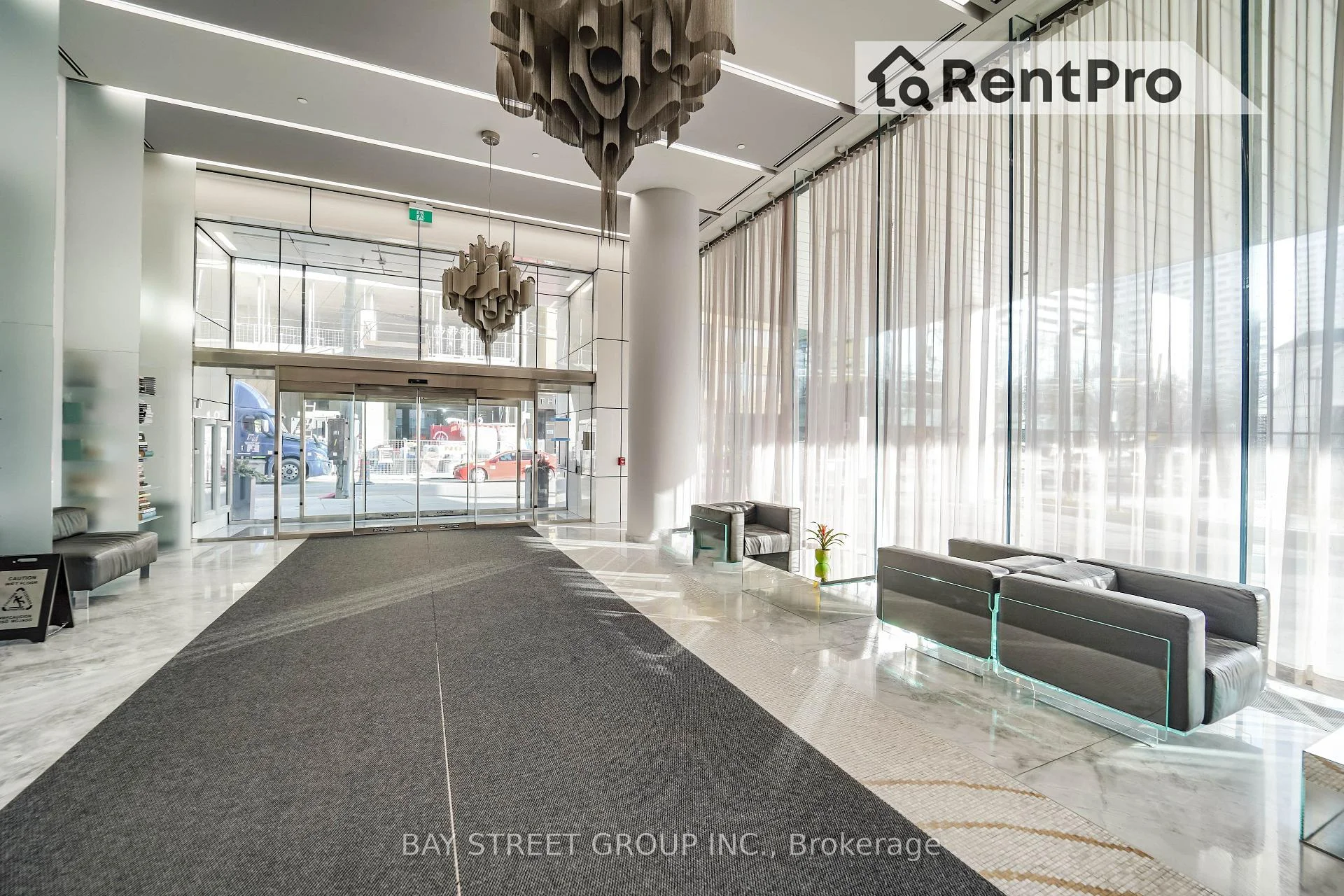 Photo 3 of Unit 1003, 5 Soudan Avenue, Toronto, Mount Pleasant West — HOMEH