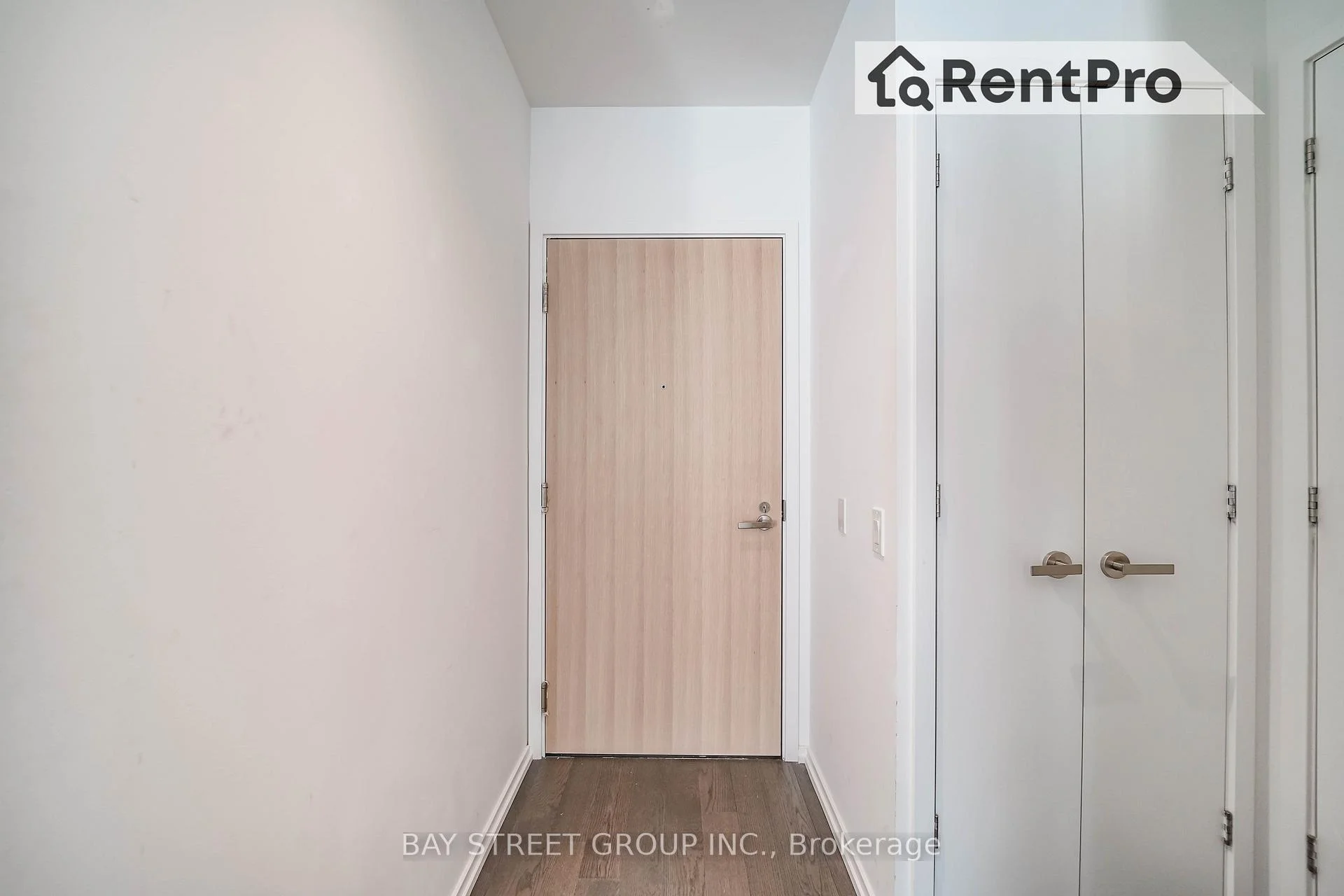 Photo 7 of Unit 1003, 5 Soudan Avenue, Toronto, Mount Pleasant West — HOMEH