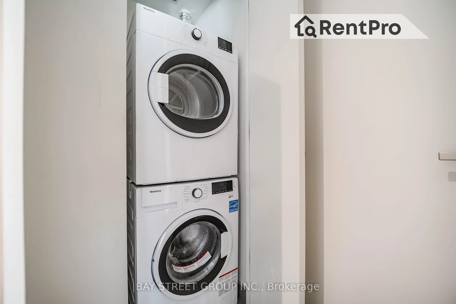 Photo 8 of Unit 1003, 5 Soudan Avenue, Toronto, Mount Pleasant West — HOMEH