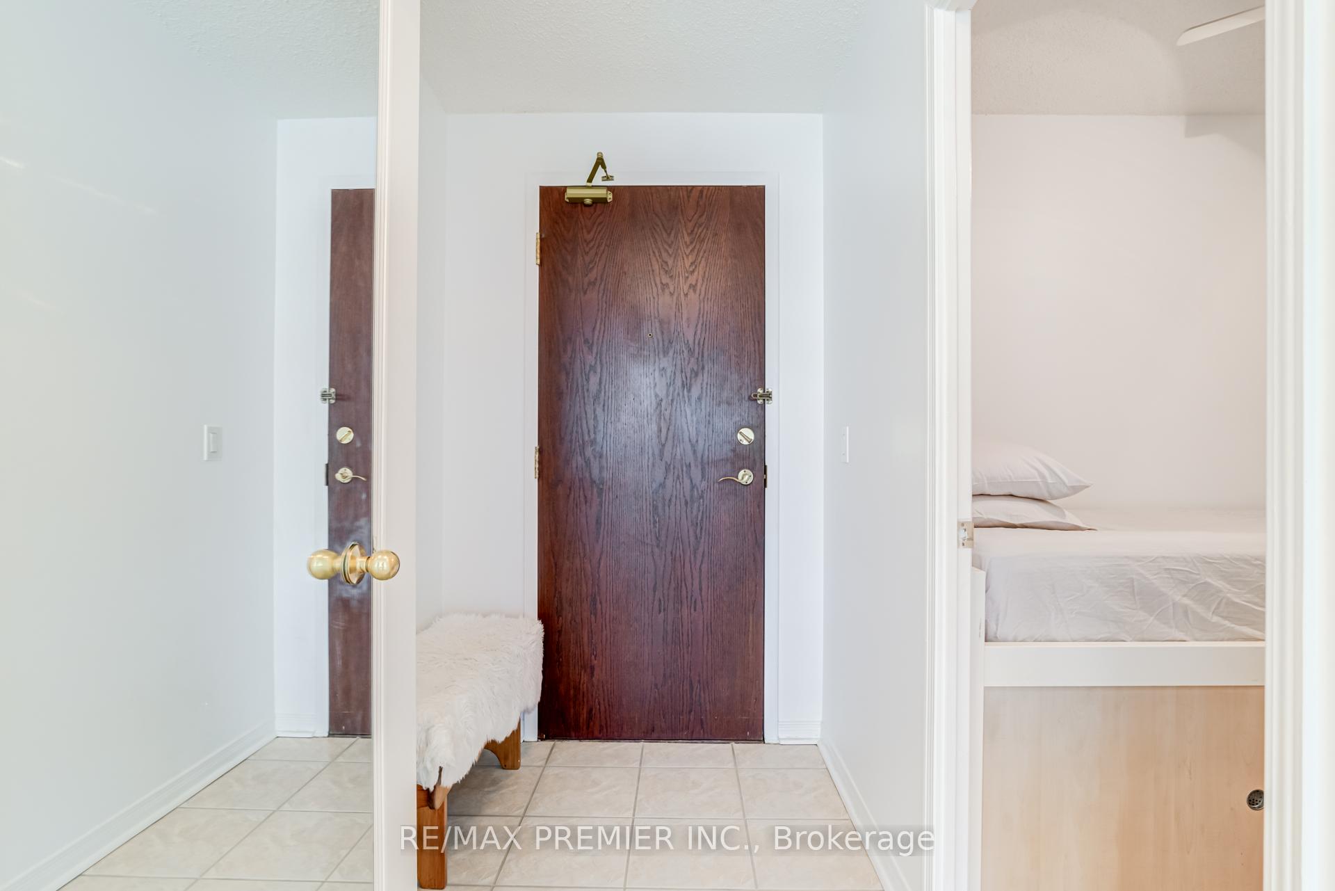 Photo 4 of Unit PH06, 15 Michael Power Place, Etobicoke, Islington-City Centre West — HOMEH