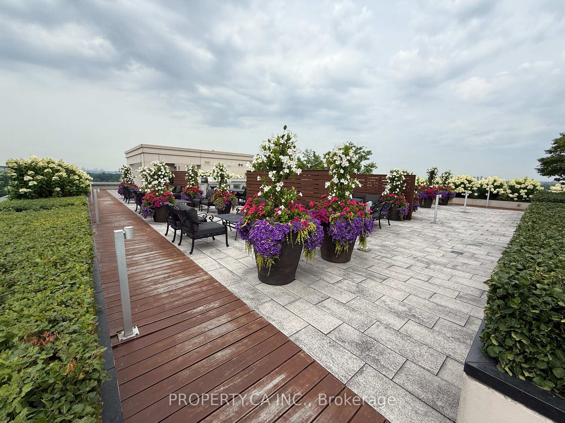 Photo 43 of Unit 613, 1 Old Mill Drive, Toronto, High Park-Swansea — HOMEH