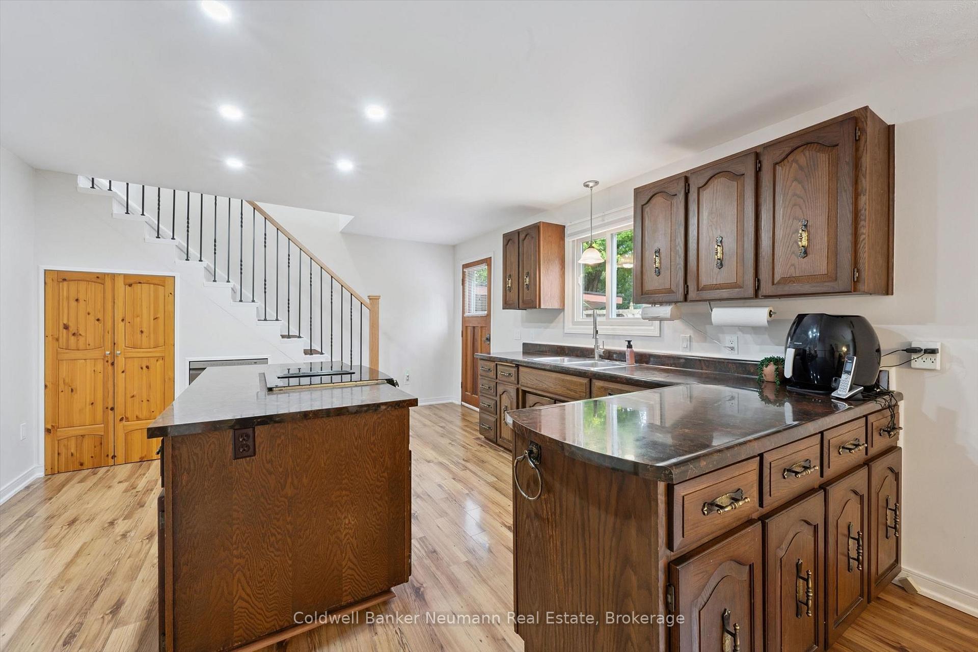 Photo 10 of 175 Division Street, Guelph/Eramosa, Rockwood — HOMEH