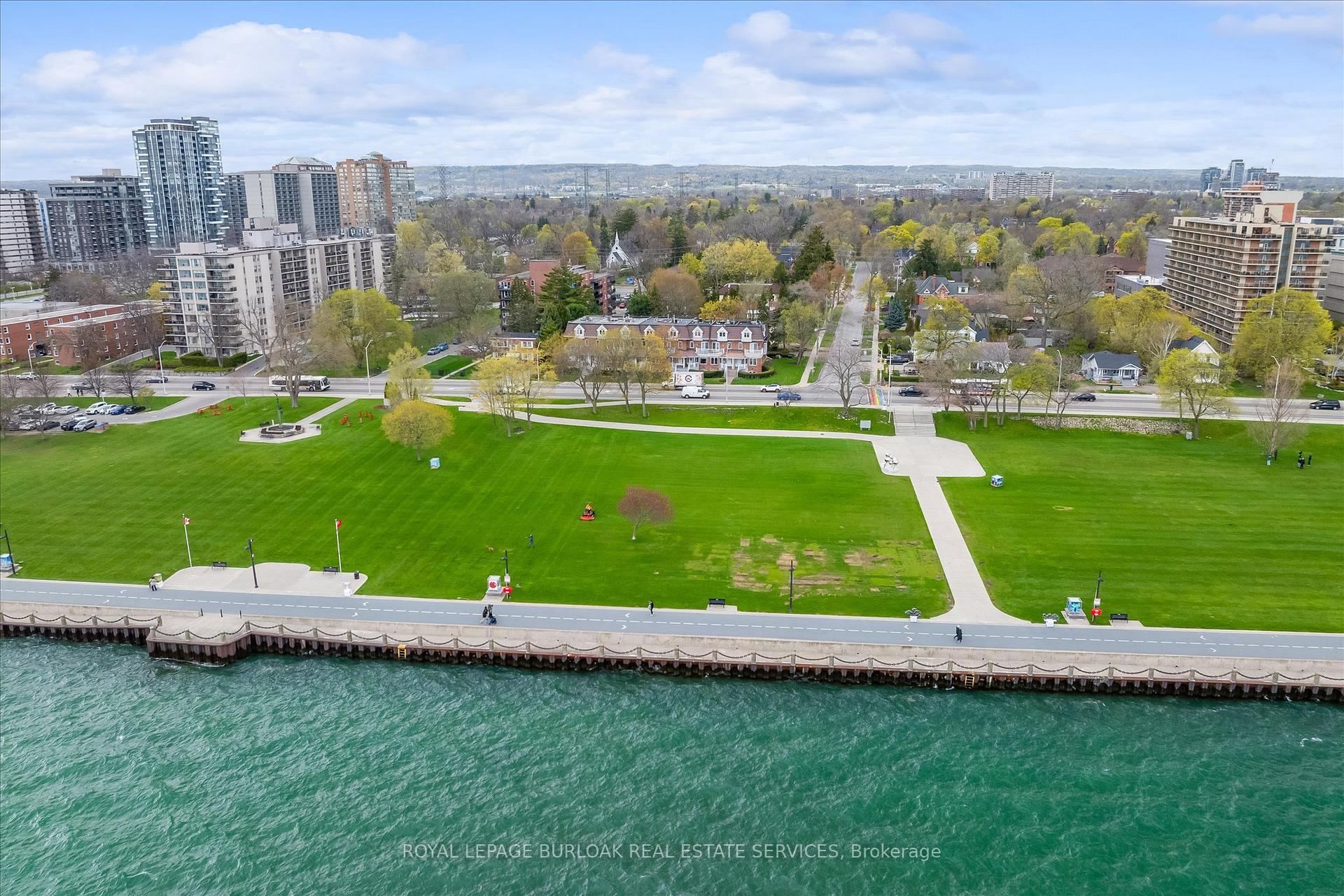 Photo 8 of 1389 Lakeshore Road, Burlington, Brant — HOMEH
