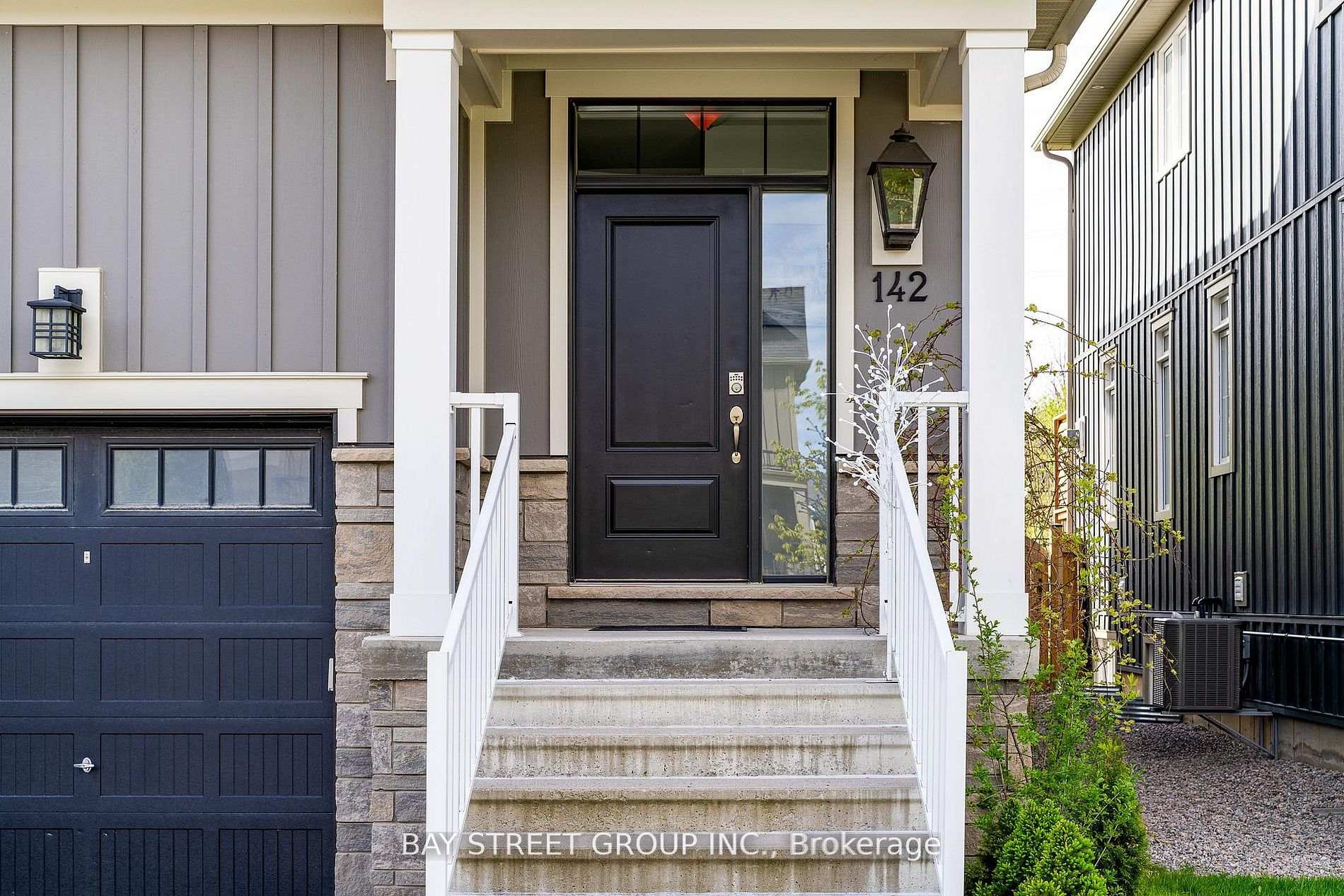 Photo 2 of 142 yellow birch Crescent, Blue Mountains — HOMEH