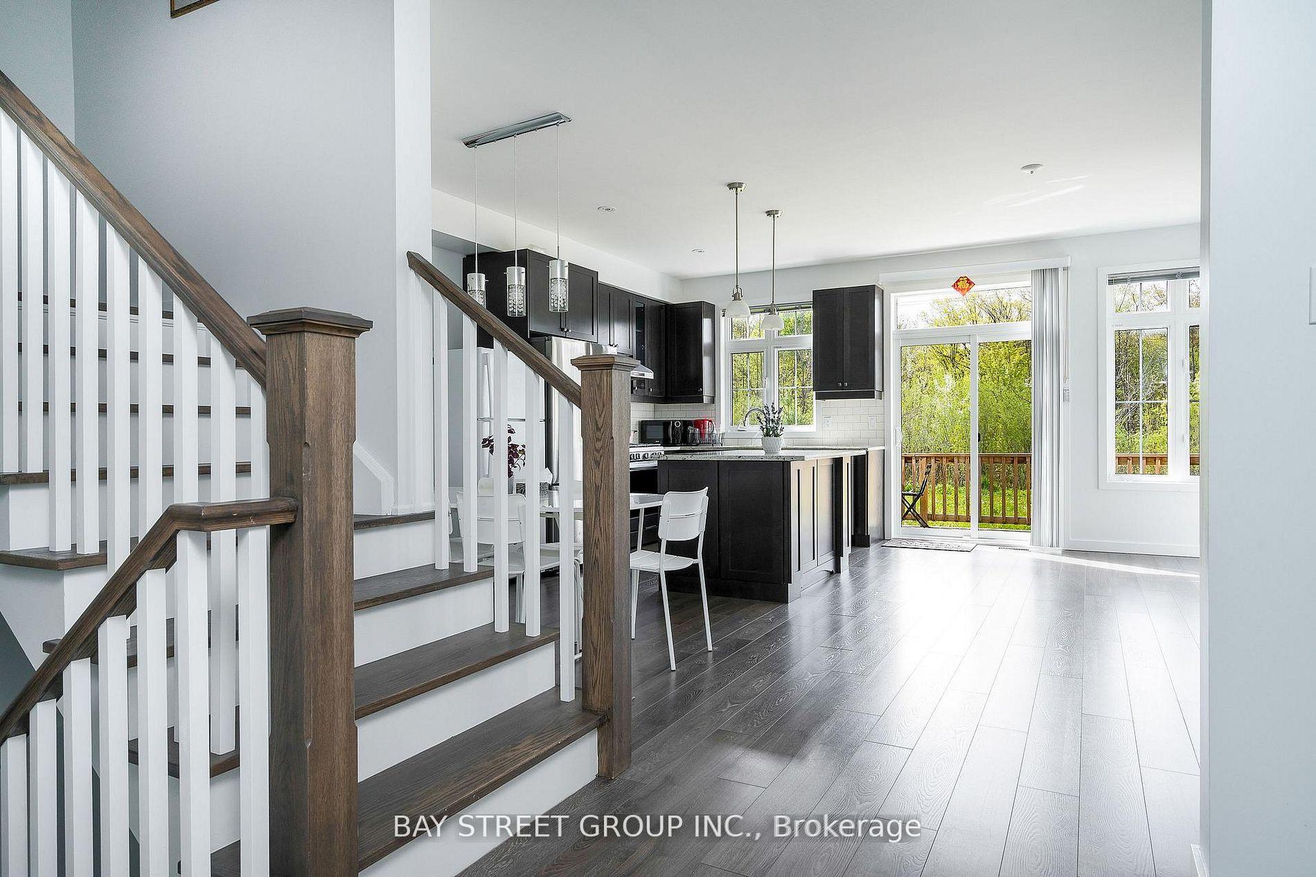 Photo 3 of 142 yellow birch Crescent, Blue Mountains — HOMEH