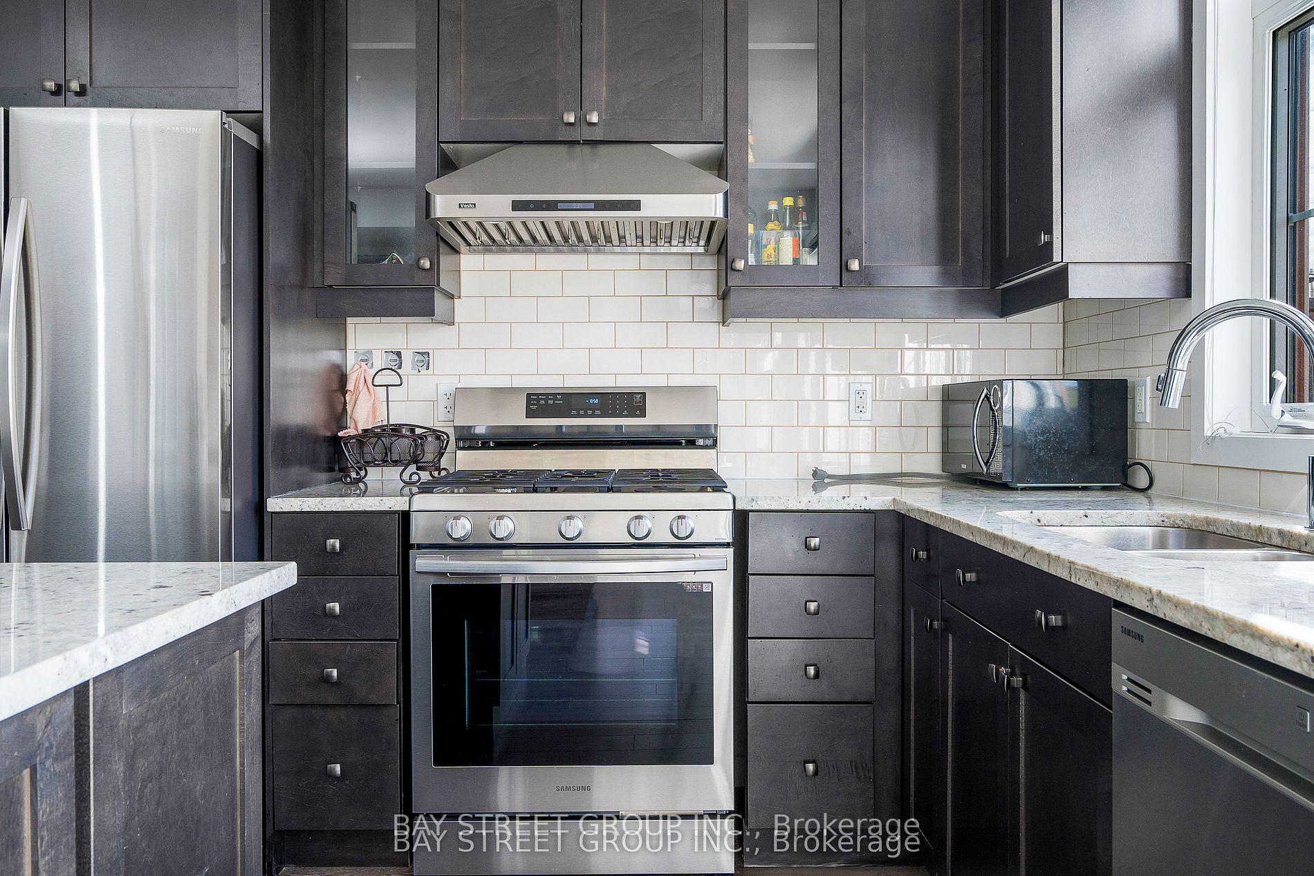 Photo 6 of 142 yellow birch Crescent, Blue Mountains — HOMEH