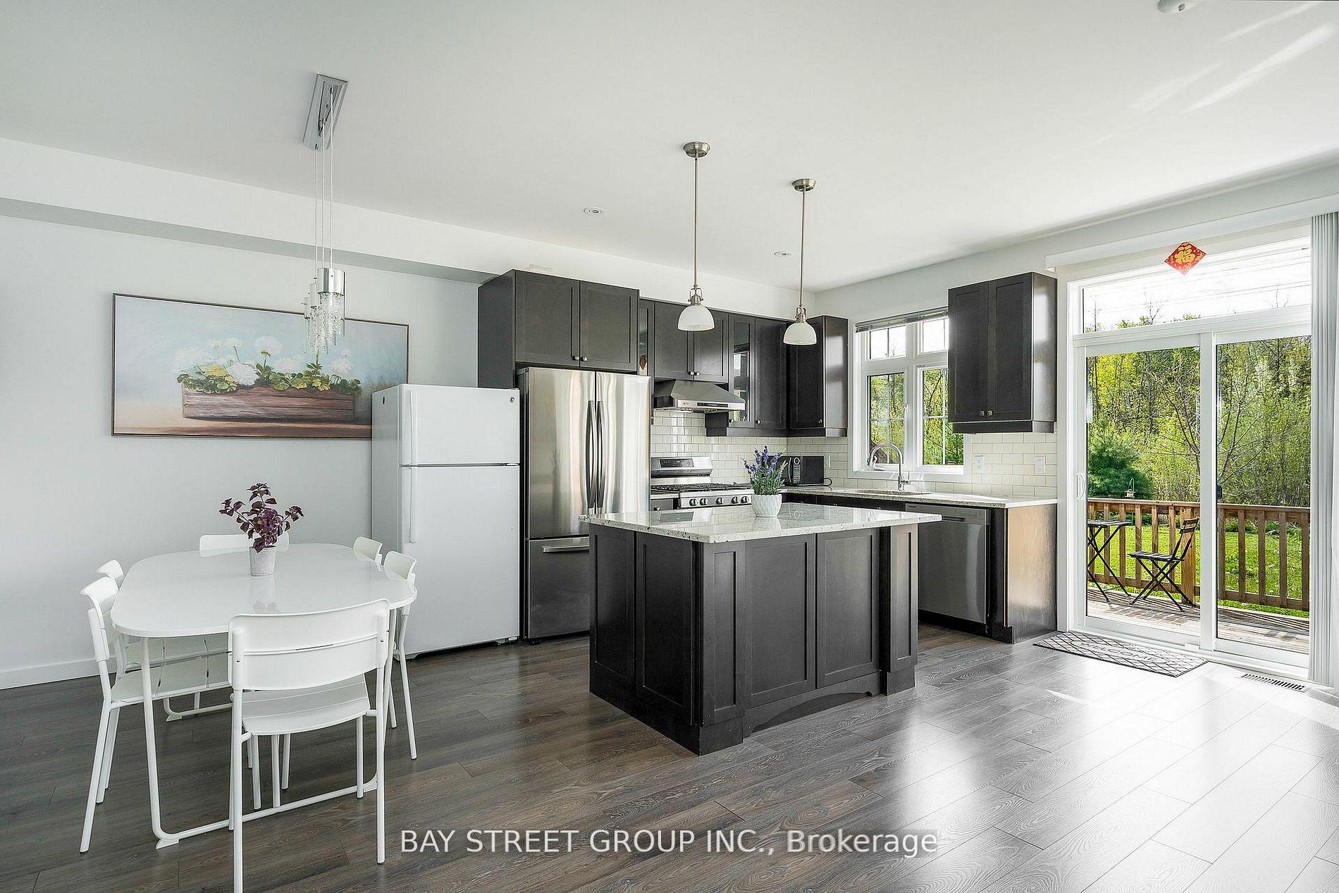 Photo 7 of 142 yellow birch Crescent, Blue Mountains — HOMEH