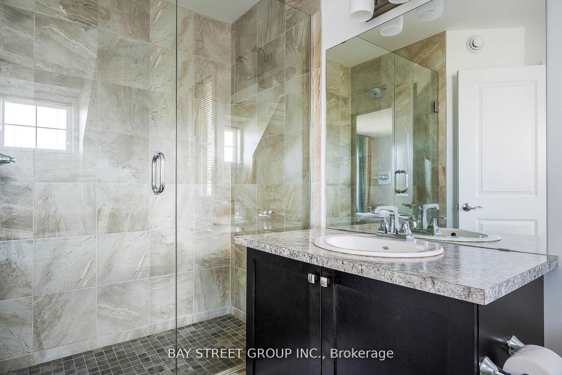 Photo 11 of 142 yellow birch Crescent, Blue Mountains — HOMEH